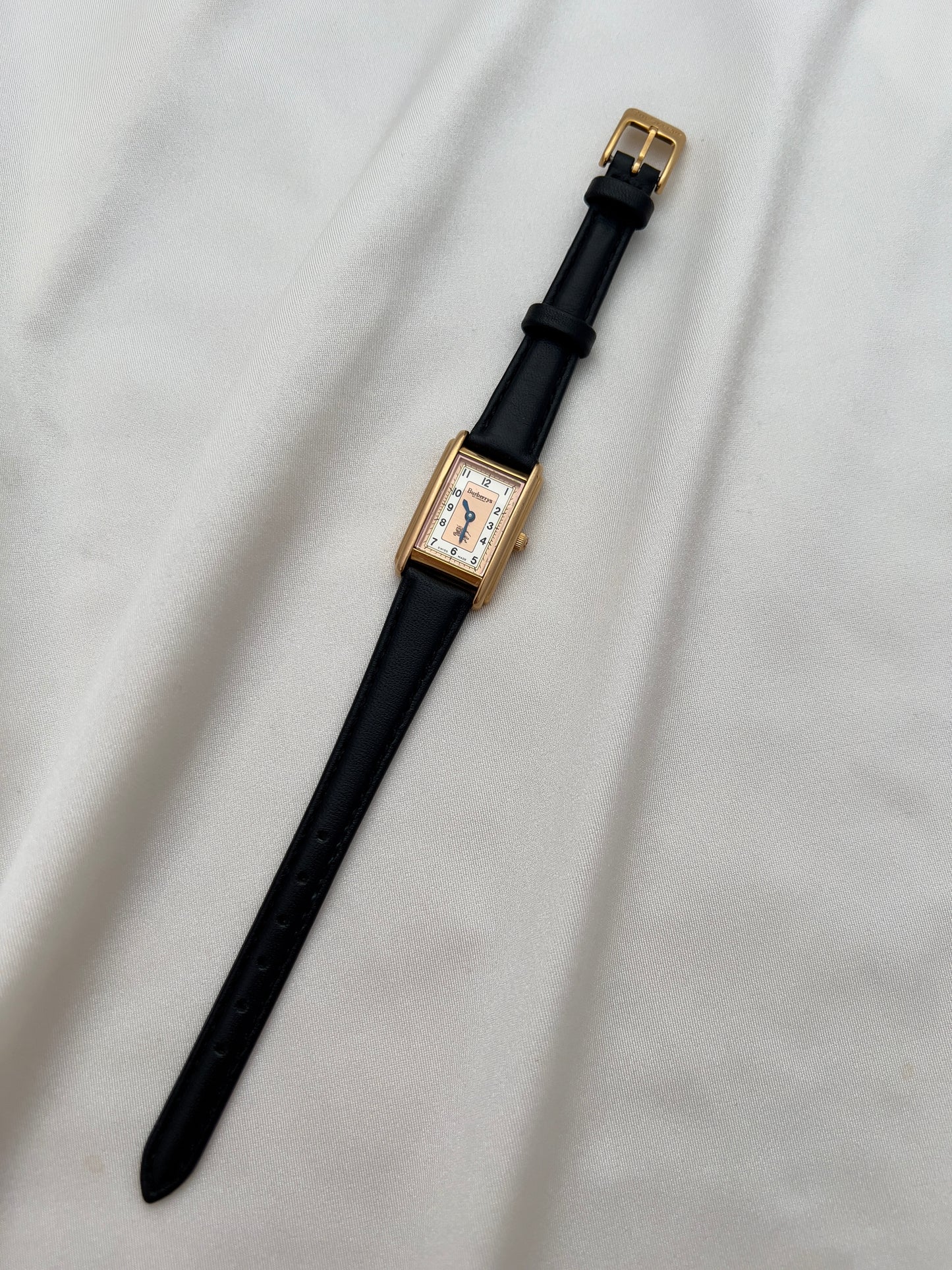 Burberrys Ladies Tank Watch – Blued Hands & Salmon-White Dial