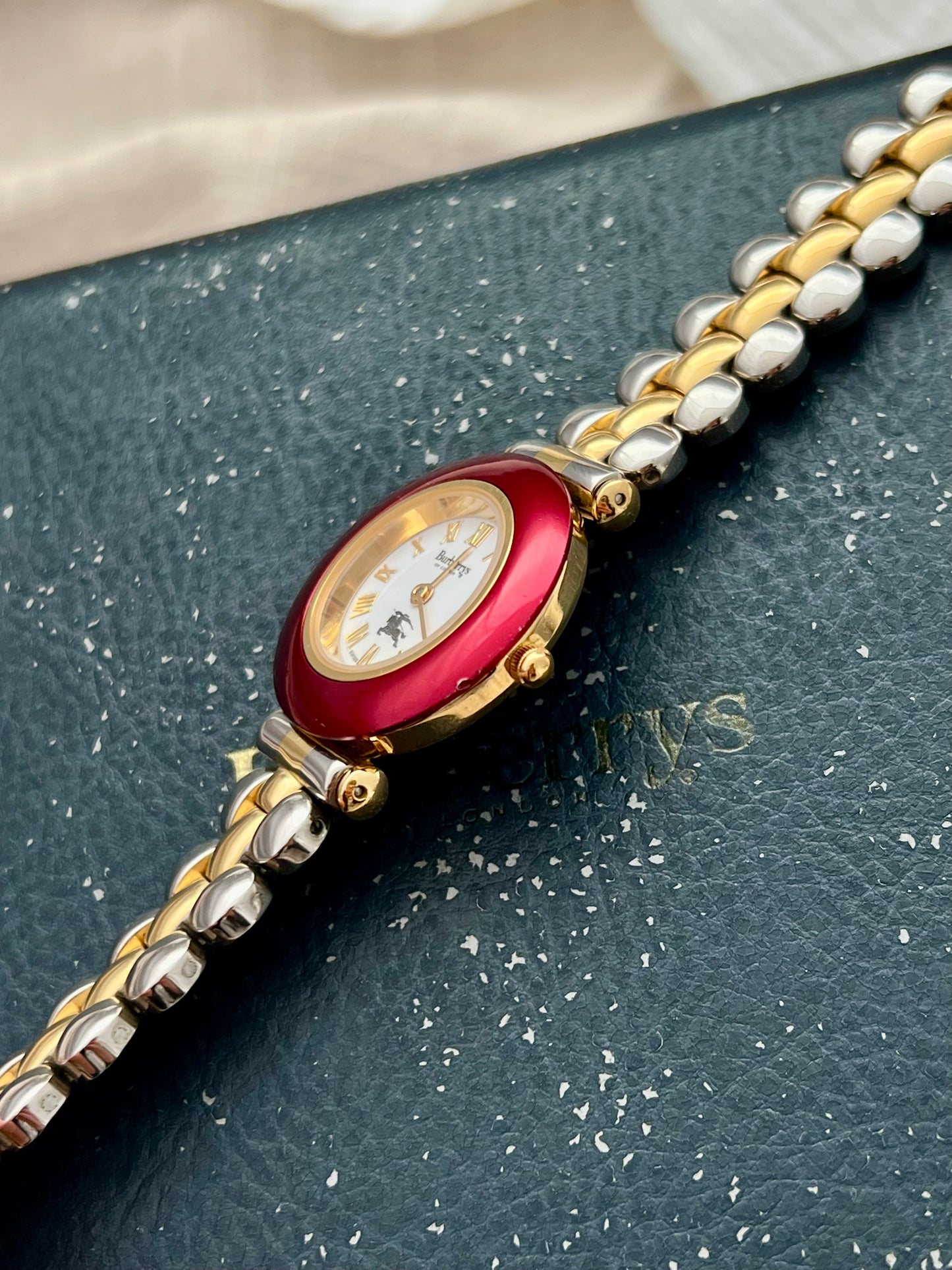 Burberrys Ladies' Watch with Interchangeable Bezels