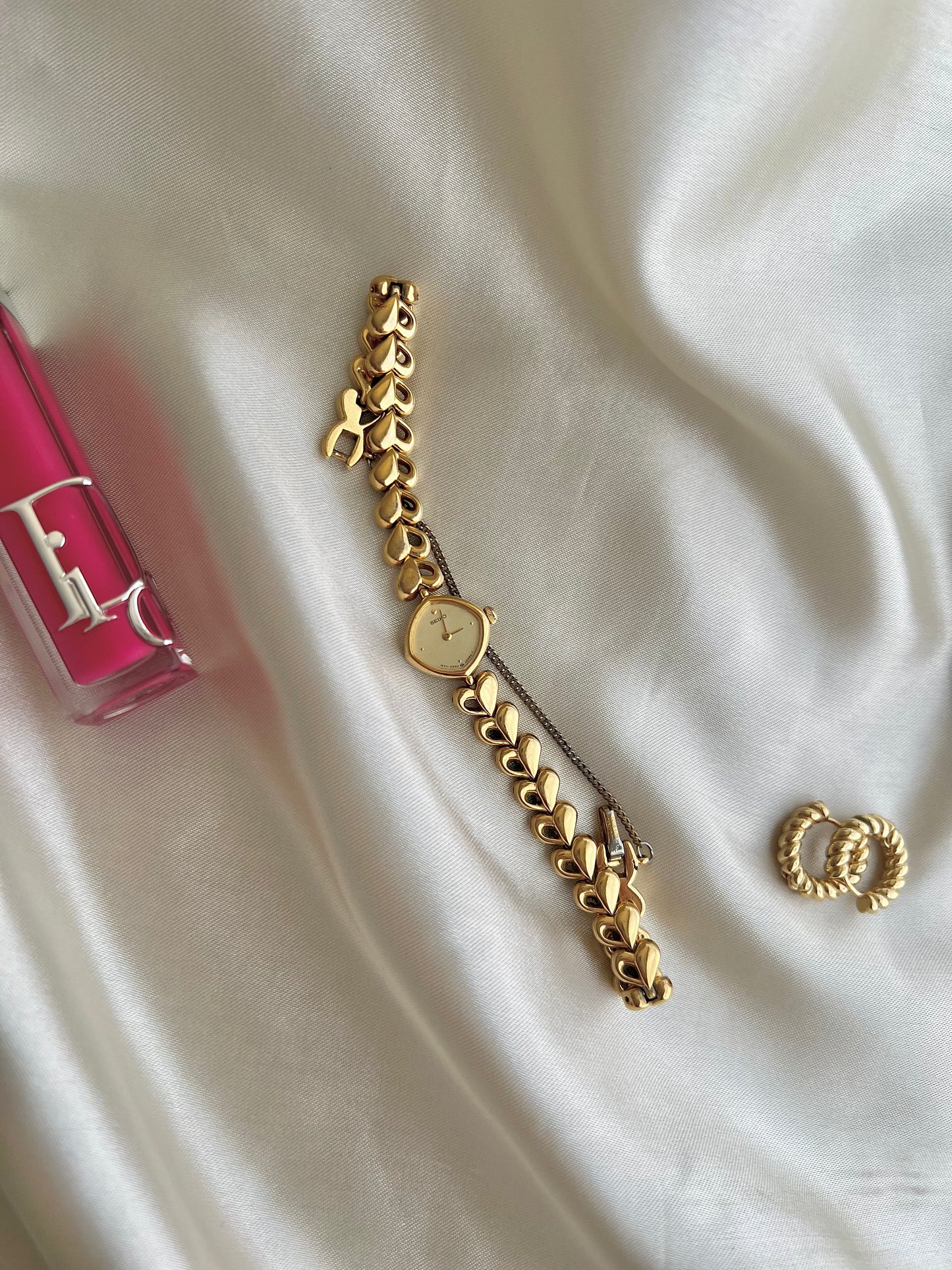 Seiko Hearts Chain Bracelet Golden Watch