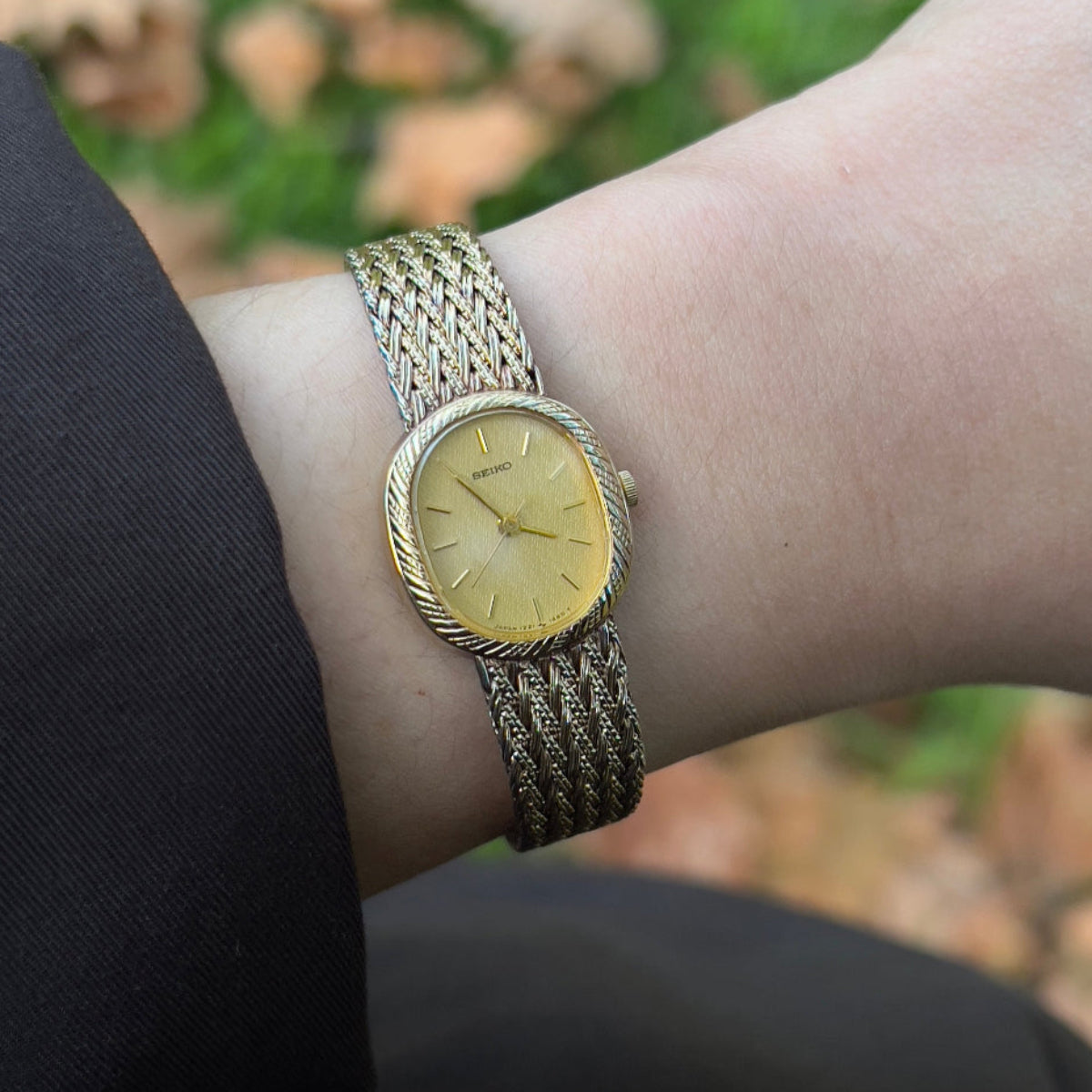 Seiko Gold Oval Ladies Watch