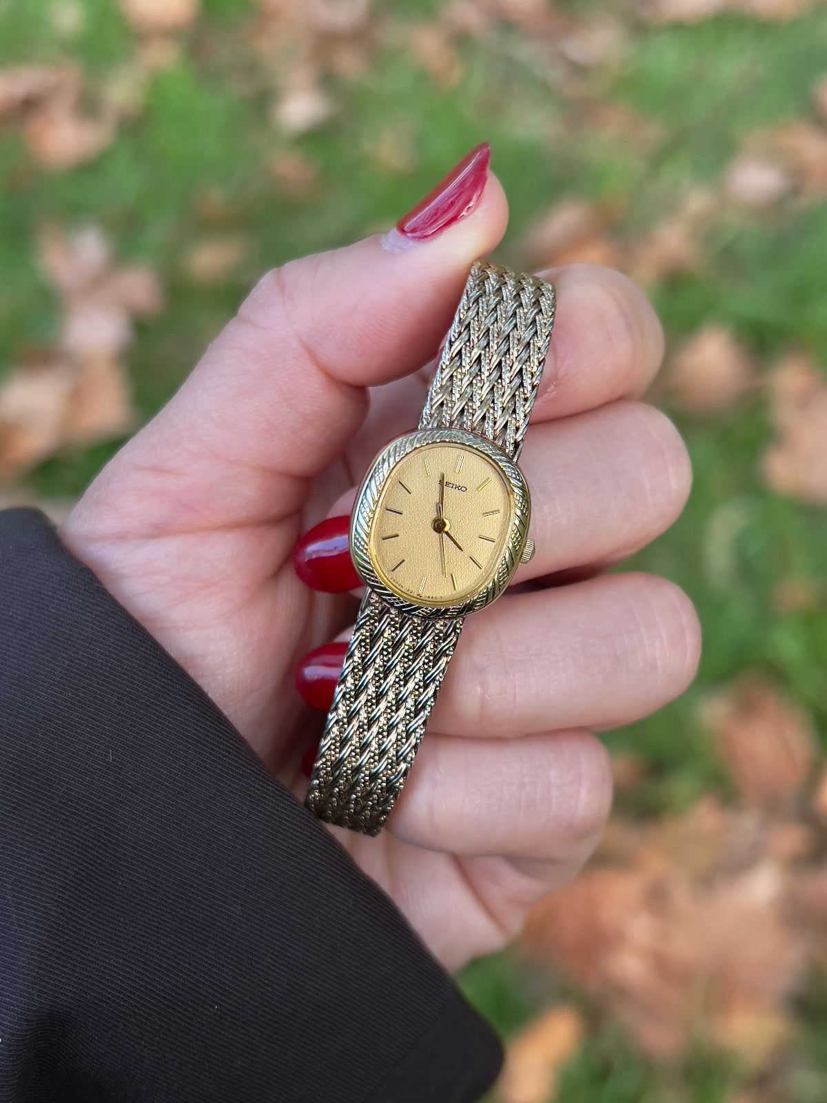 Seiko Gold Oval Ladies Watch