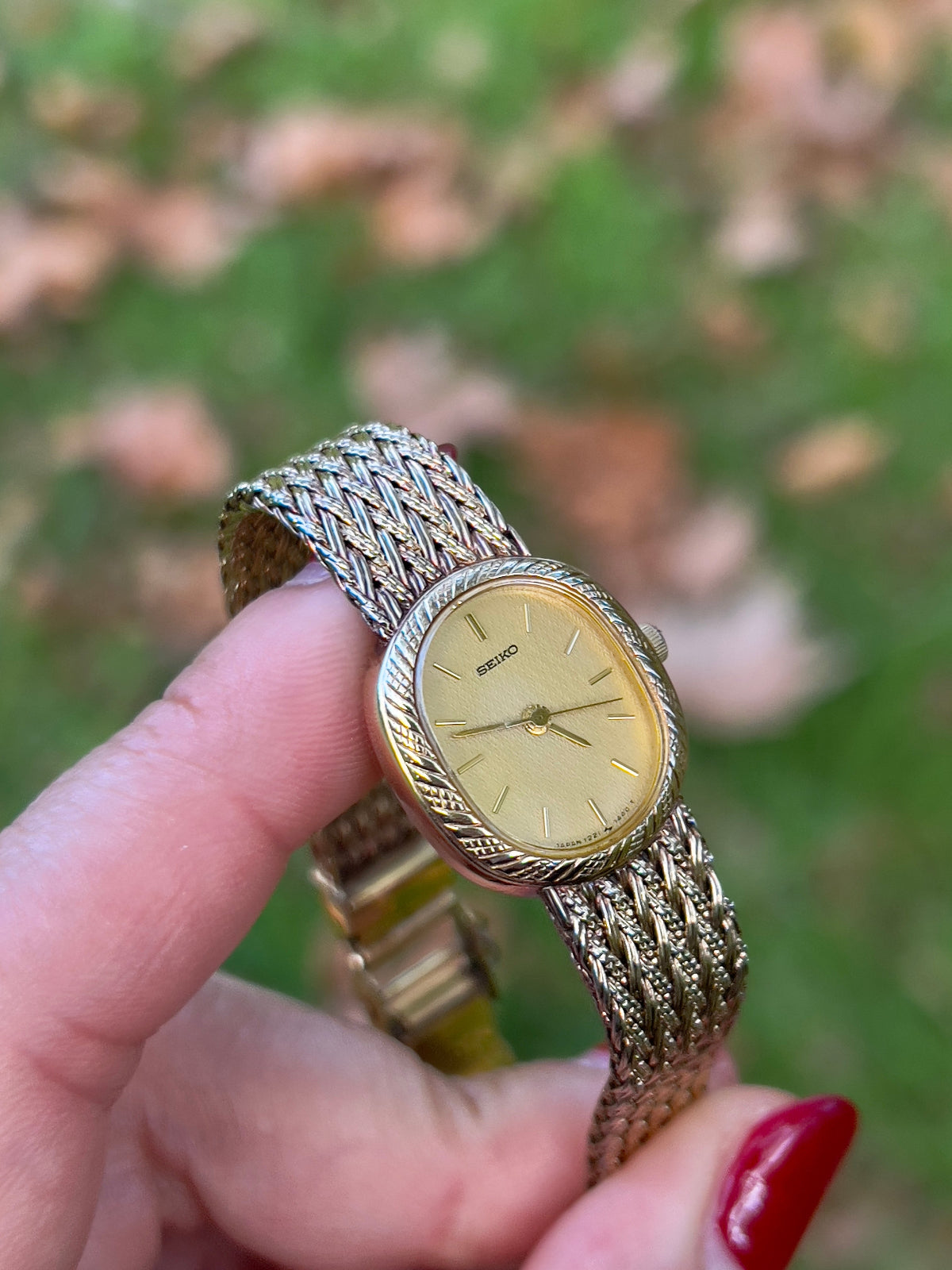 Seiko Gold Oval Ladies Watch