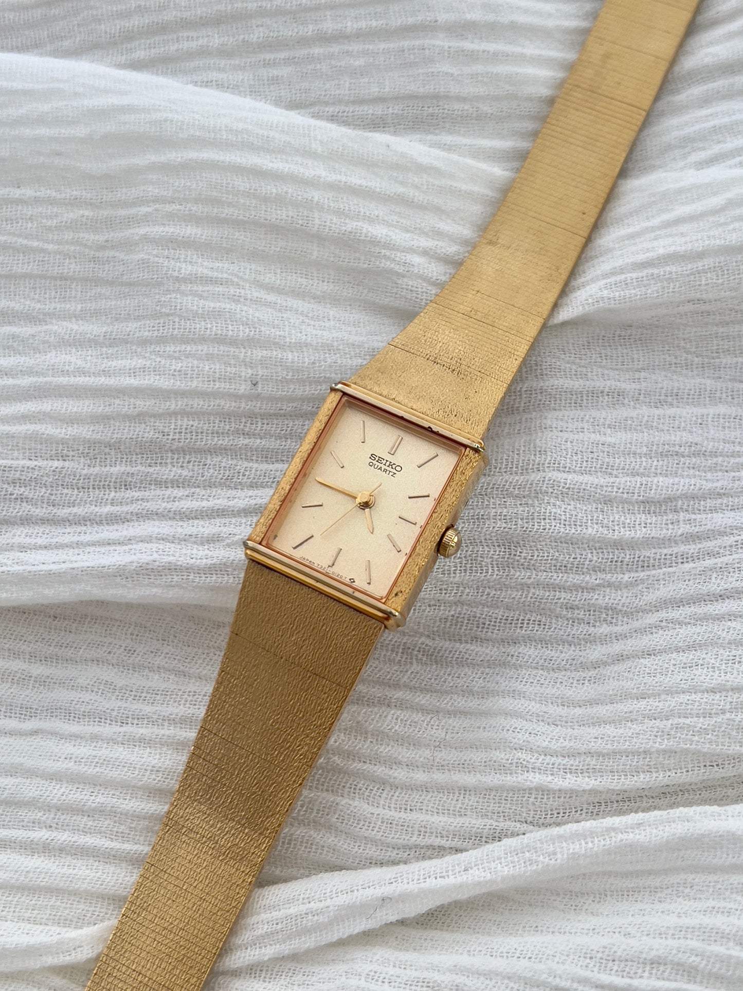 Seiko Gold Tank Watch with Brushed Bracelet