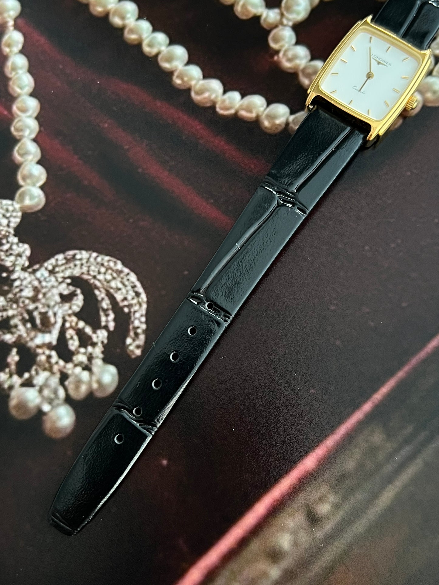 Longines Ivory Dial Women’s Watch — ivory dial close view