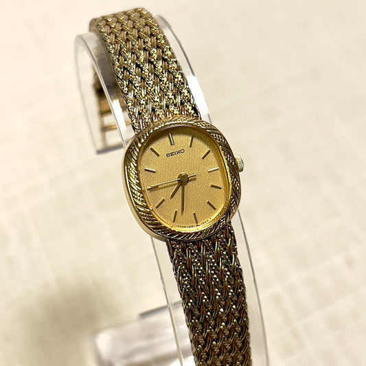 Seiko Vintage Oval Ladies Watch