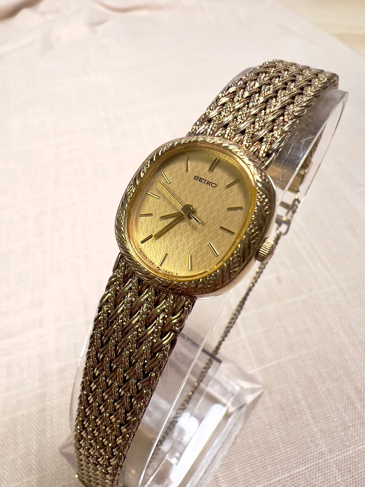 Seiko Vintage Oval Ladies Watch