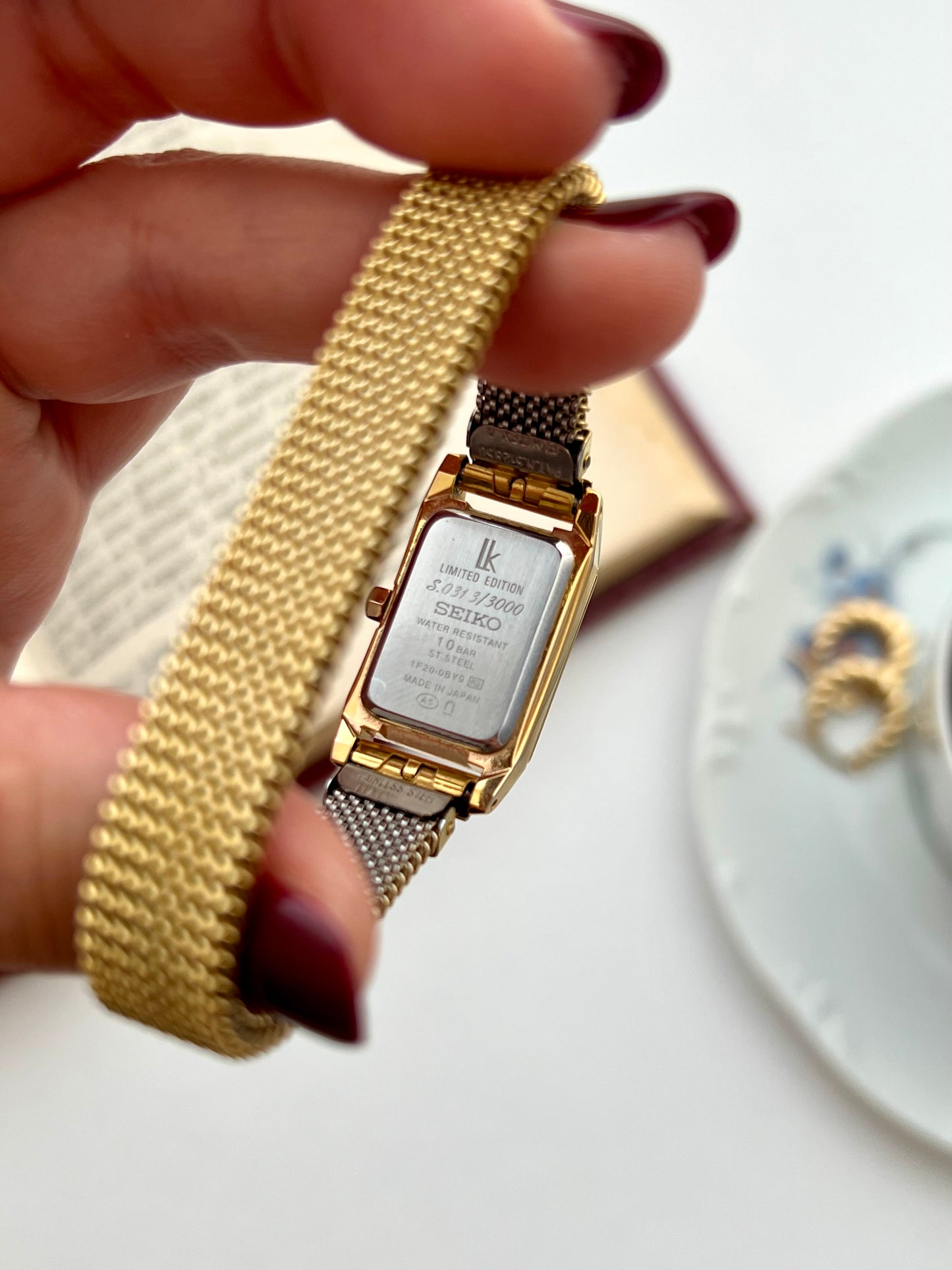 Seiko Lukia Gold Tank with Mesh Bracelet