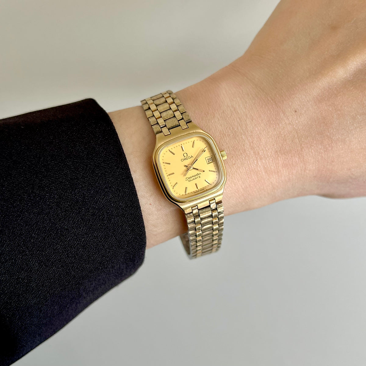 Omega Seamaster Champagne Dial Gold Tone Women’s Watch