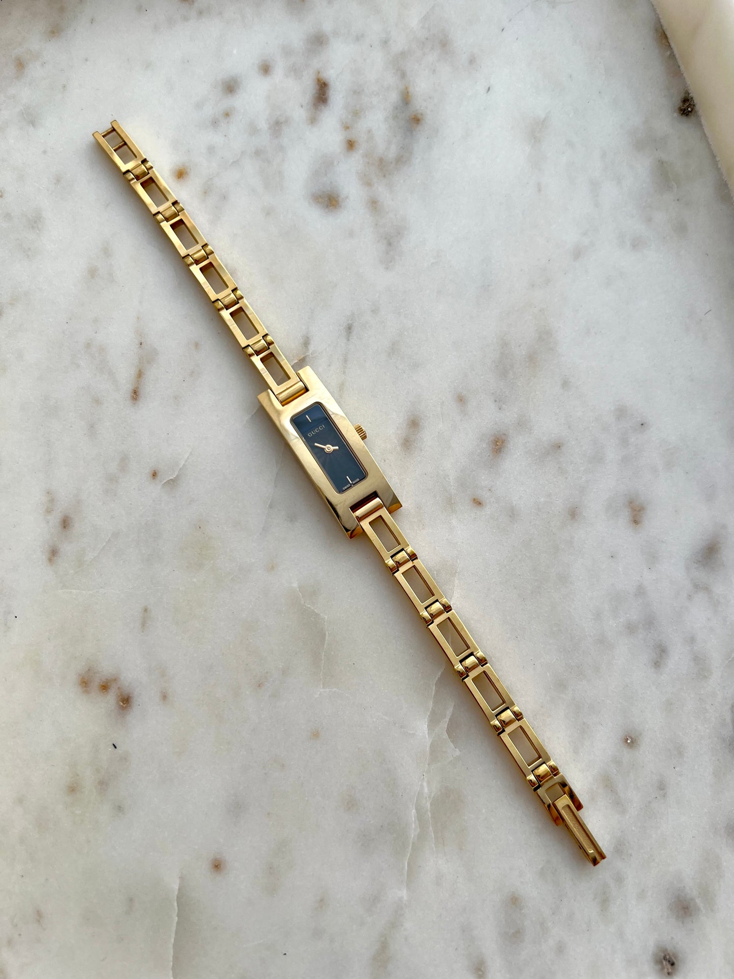 Gucci Slender Black Dial Women’s Watch 3900L