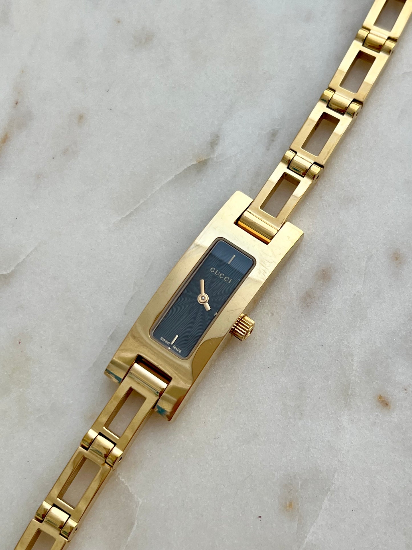 Gucci Slender Black Dial Women’s Watch 3900L