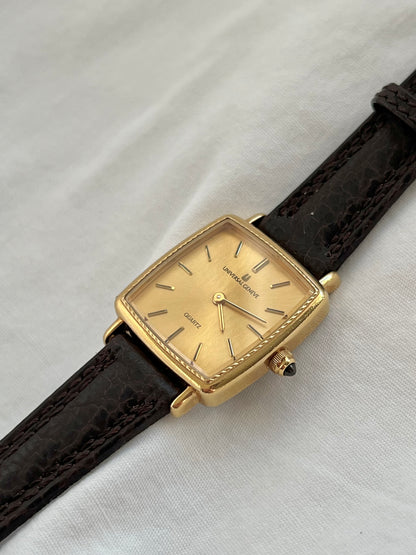 Universal Geneve Gold TV Case Women's Watch