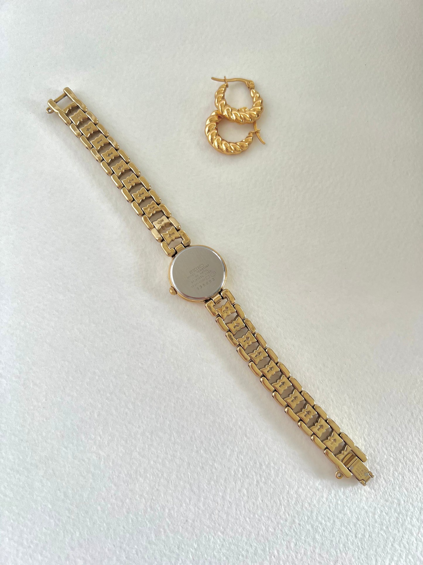 Seiko Tissé Gold Bracelet Women’s Watch