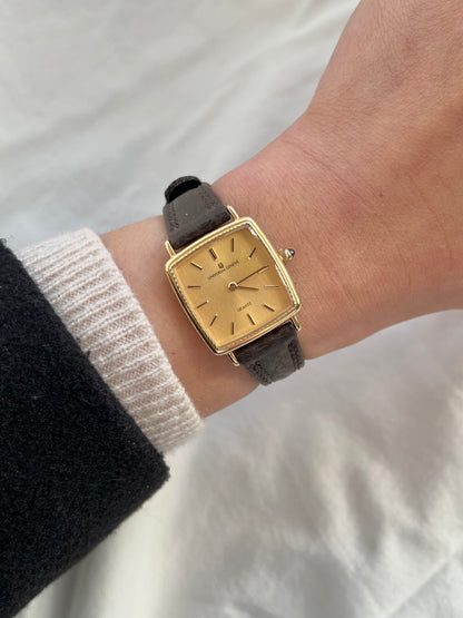 Universal Geneve Gold TV Case Women's Watch