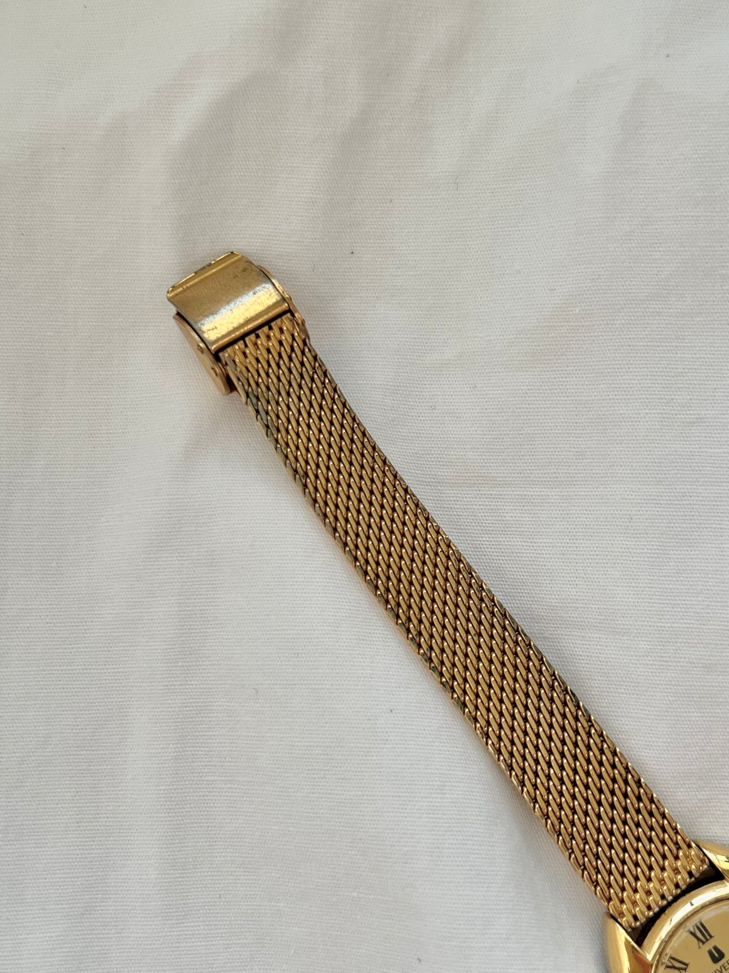 Universal Geneve C Case Gold Women's Watch