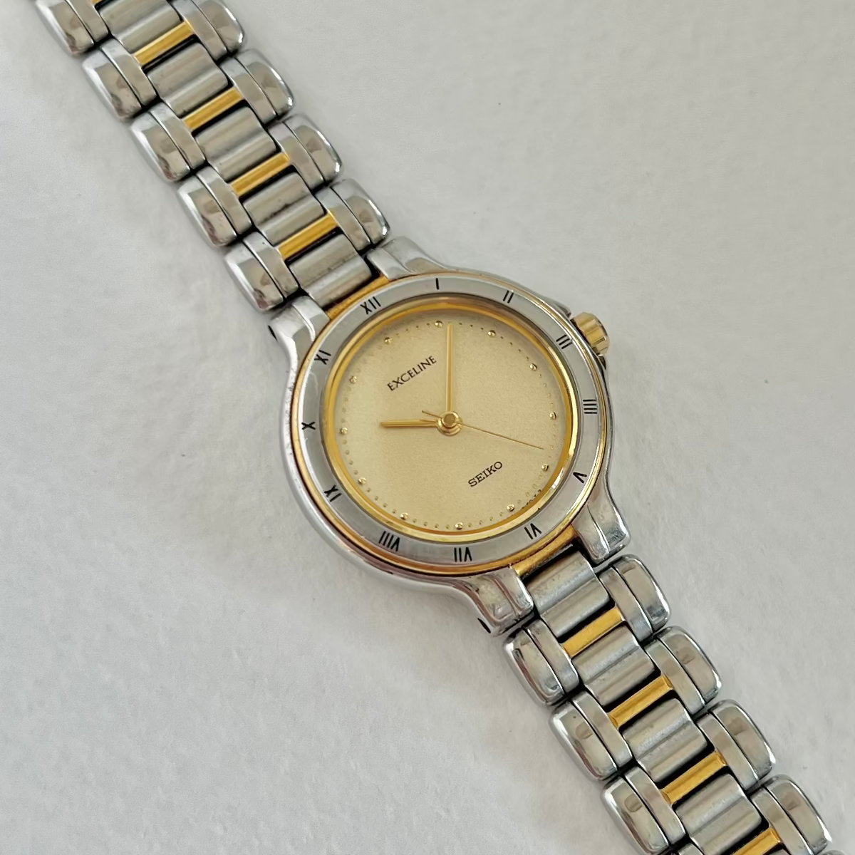 Seiko Exceline Roman Bezel Womens Watch