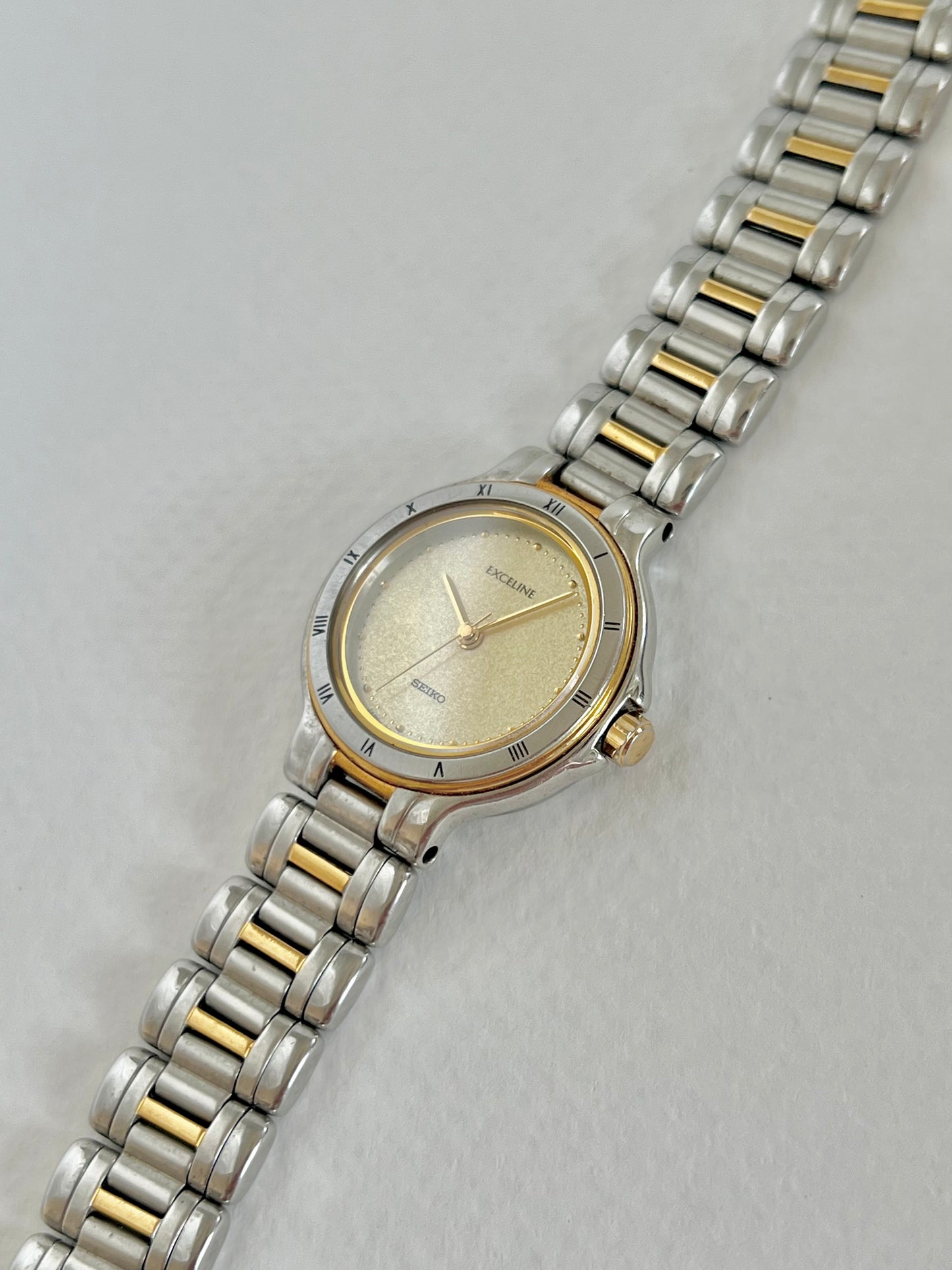 Seiko Exceline Roman Bezel Womens Watch