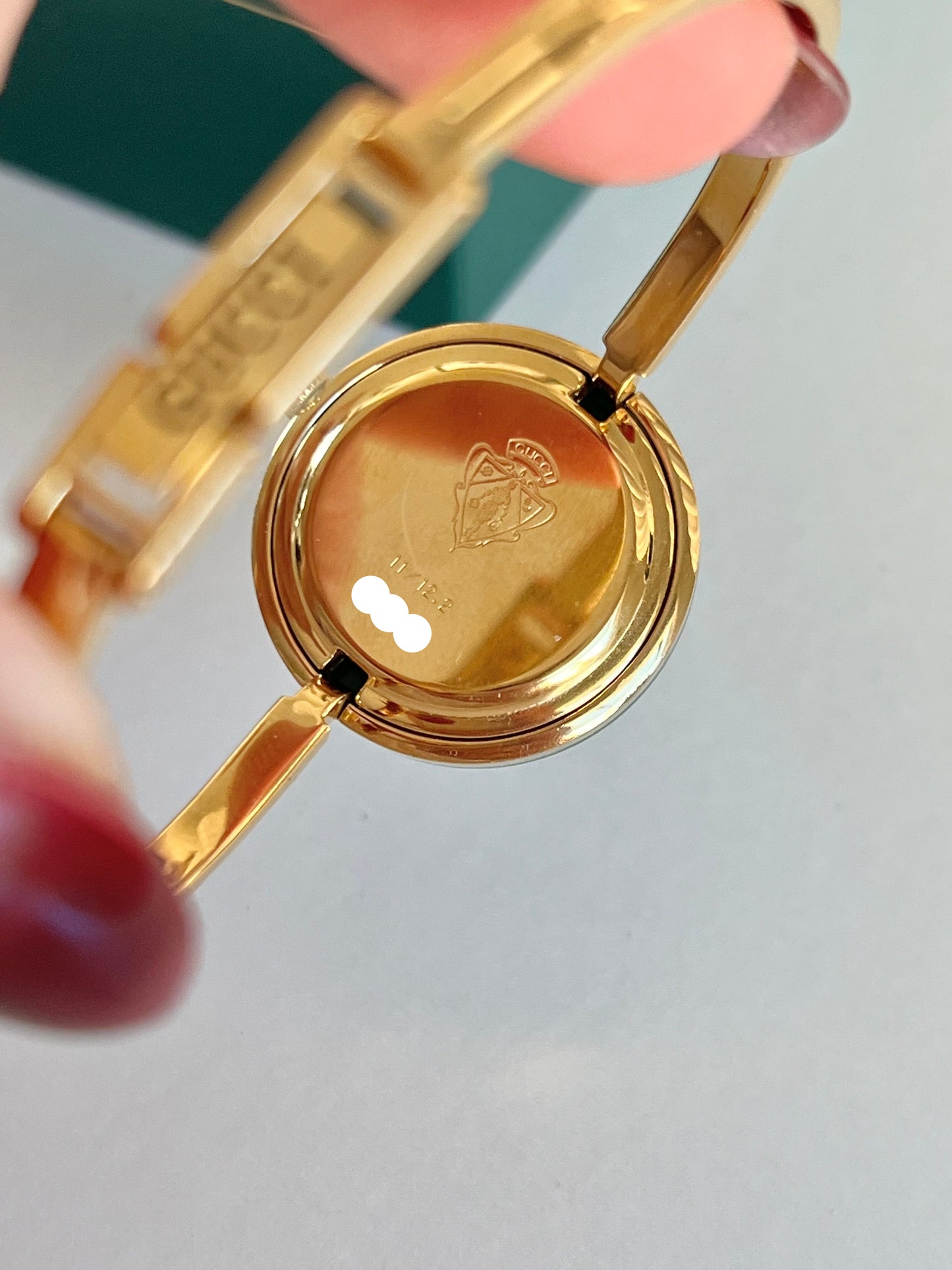 Gucci 1100L Interchangeable Bezel Women’s Watch Full Set of 12
