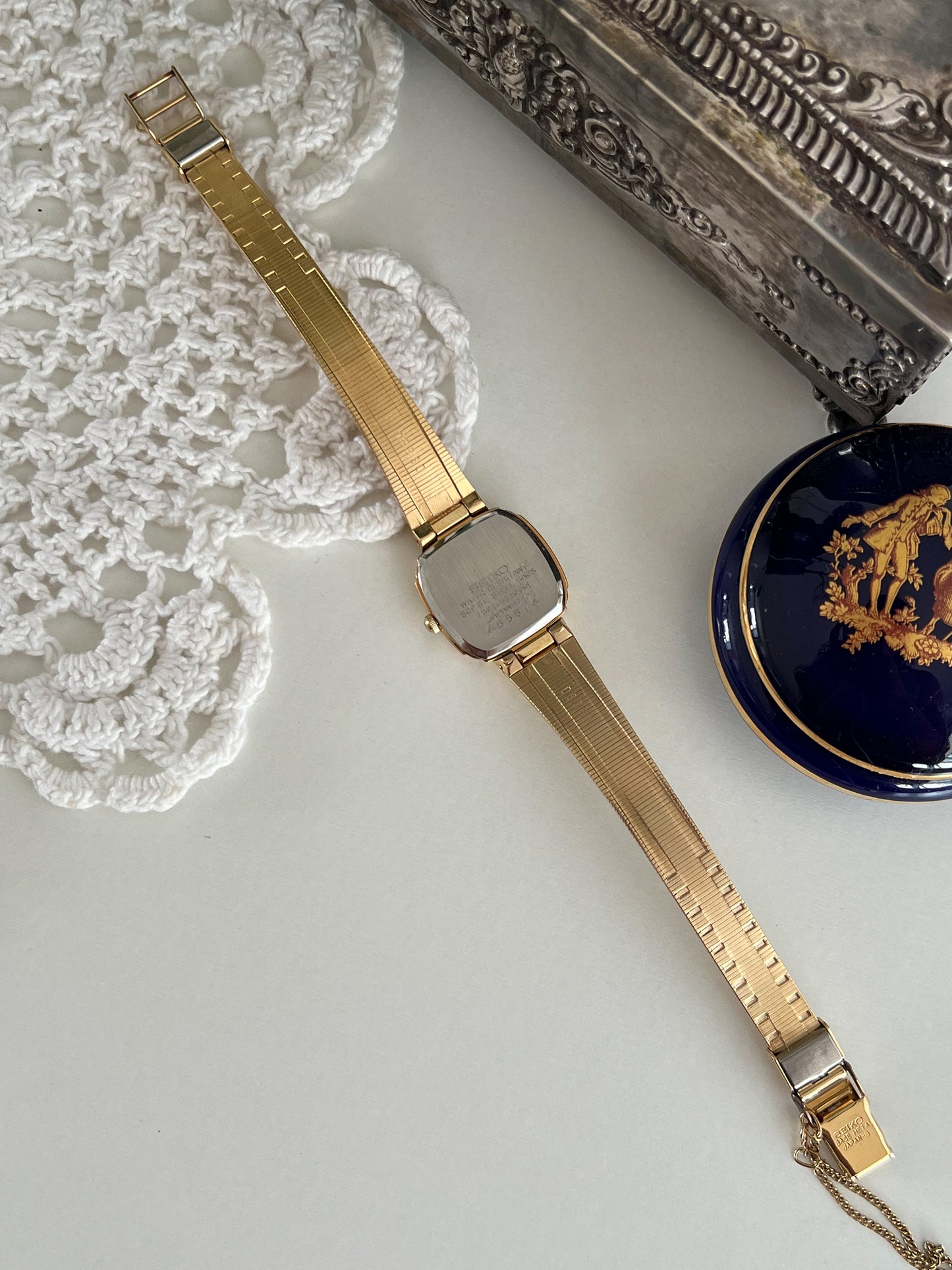 Seiko Gold Toned Women's Watch with Textured Bracelet