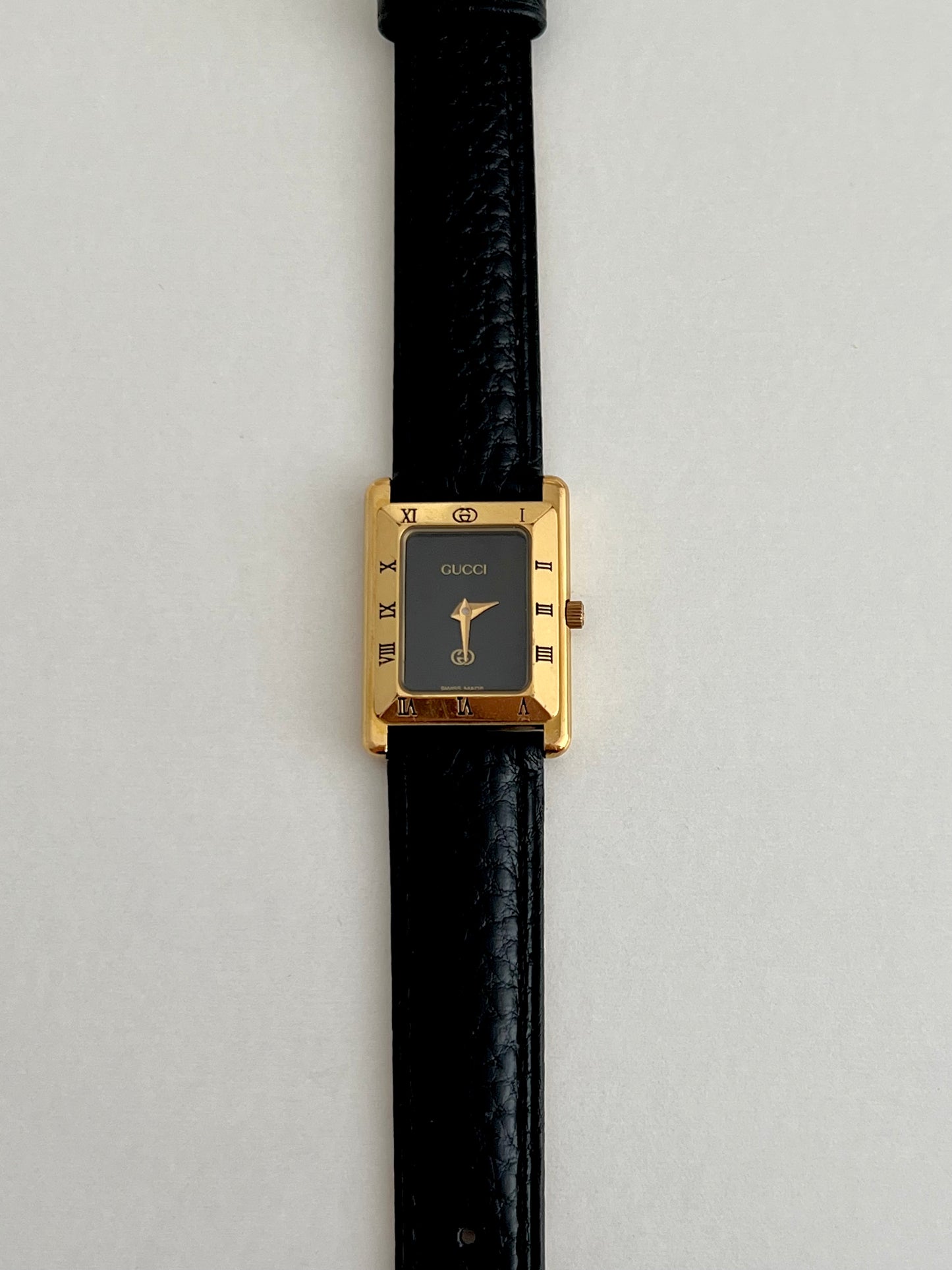 Gucci Tank Roman Bezel Rectangular Womens Watch