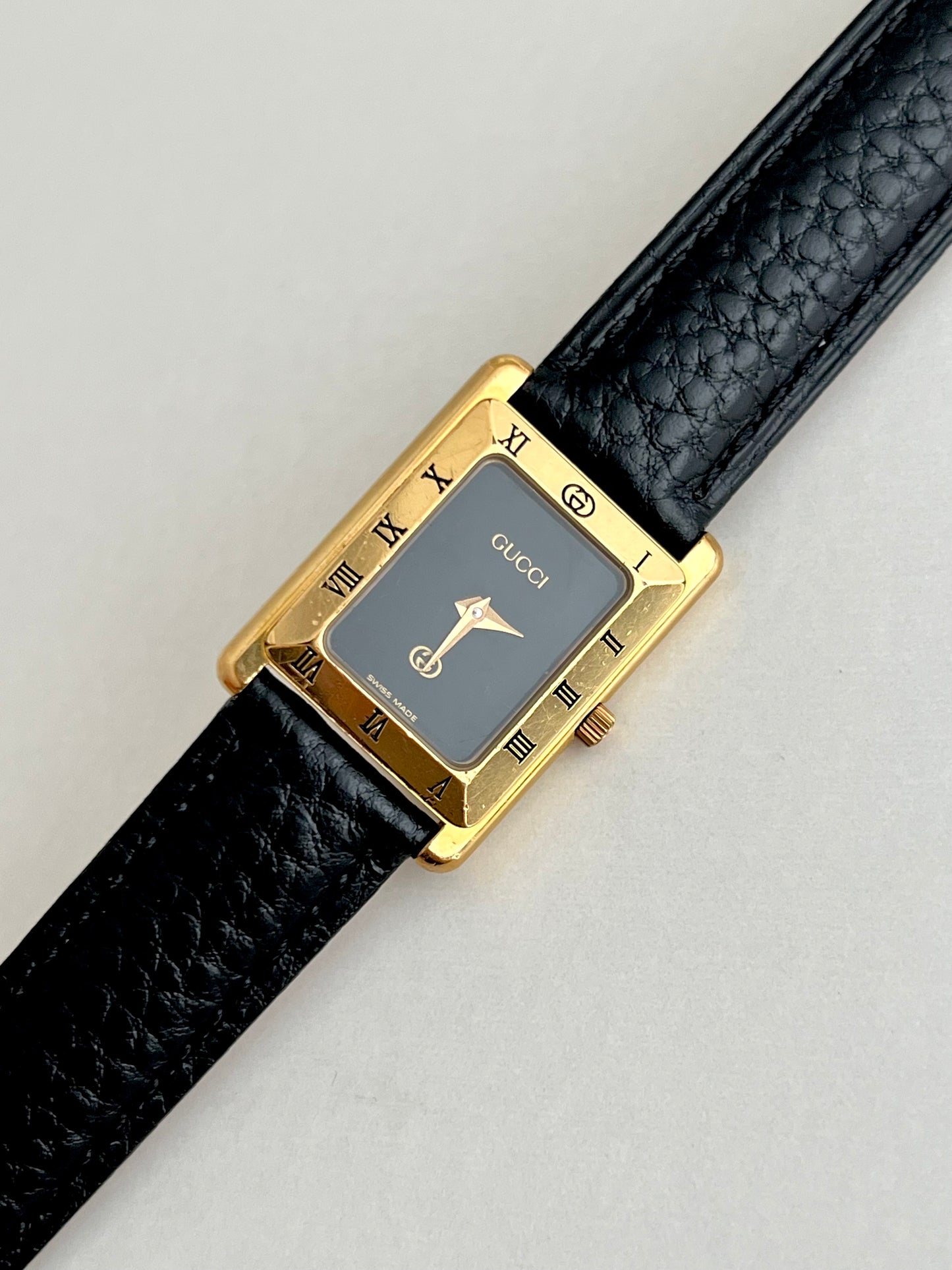 Gucci Tank Roman Bezel Rectangular Womens Watch