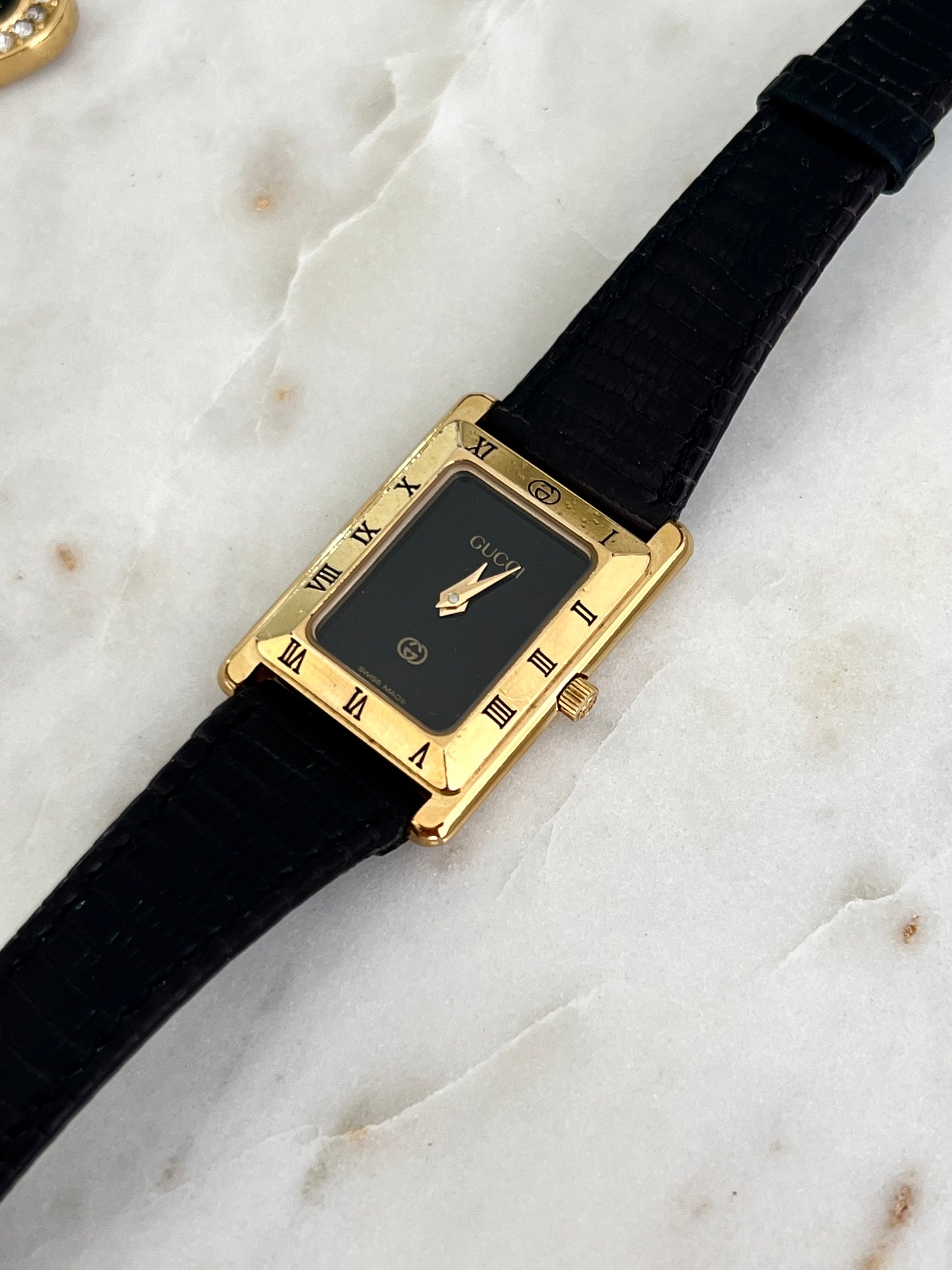 Gucci Tank Roman Bezel Rectangular Womens Watch