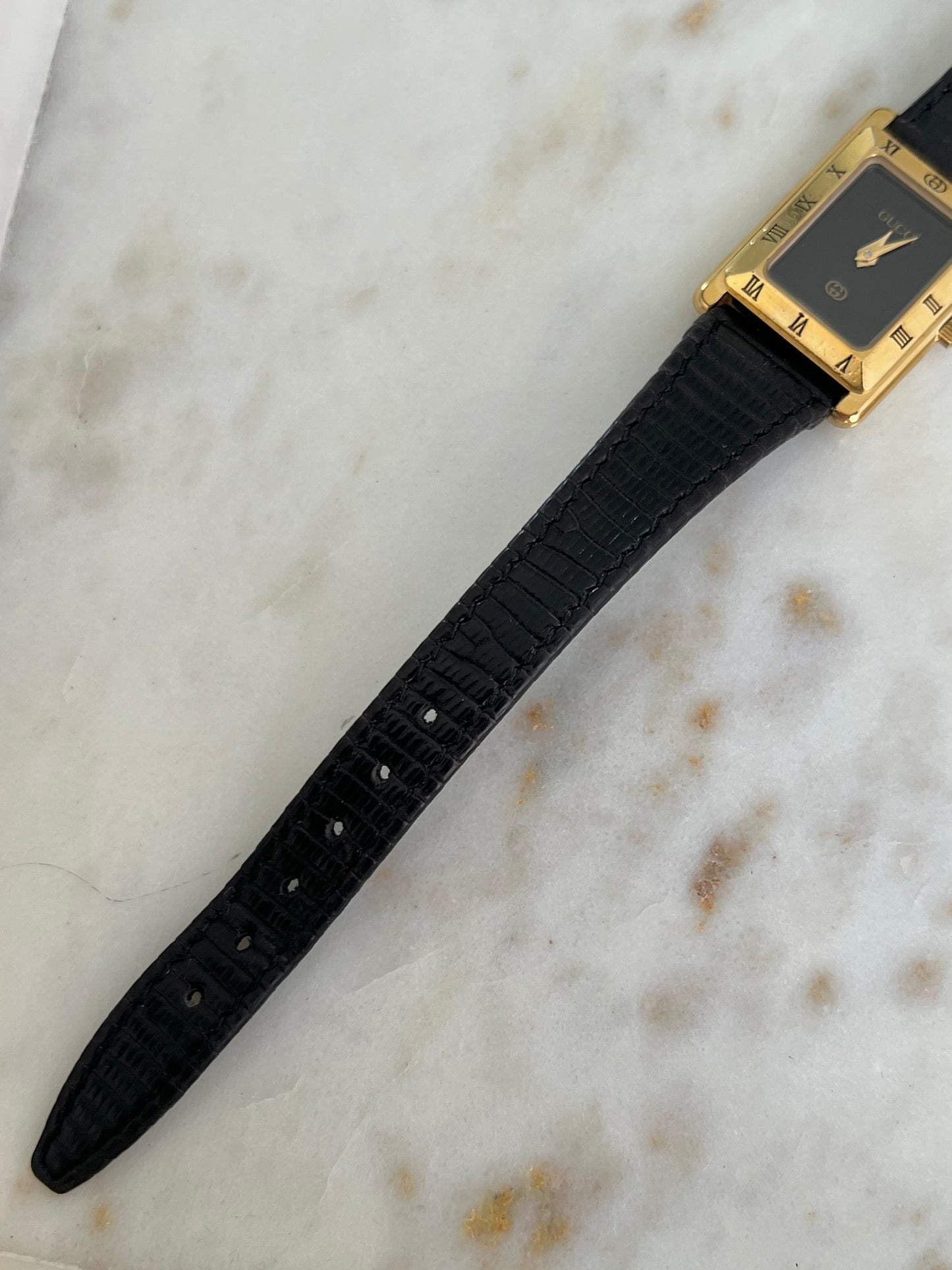 Gucci Tank Roman Bezel Rectangular Womens Watch