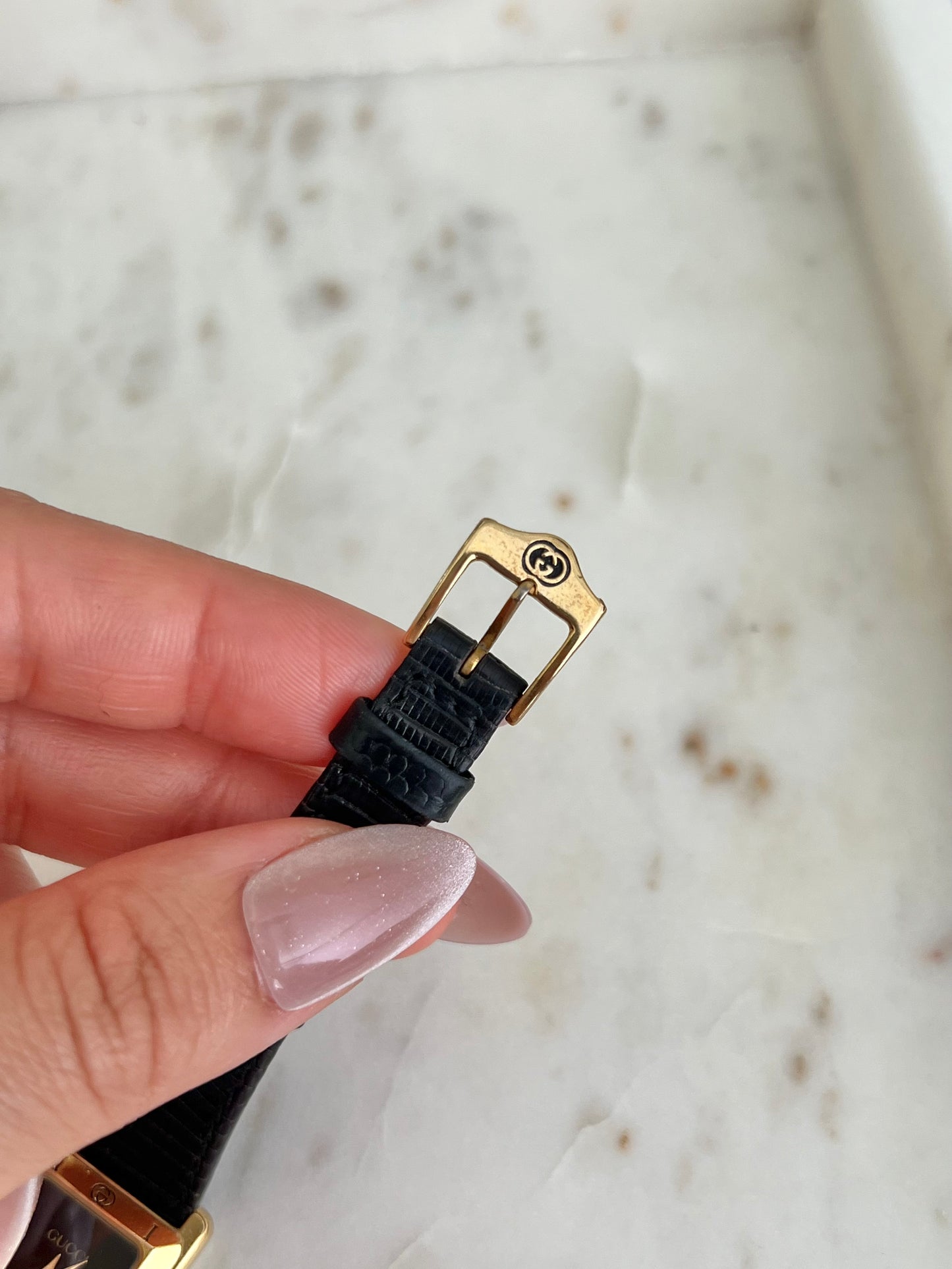 Gucci Tank Roman Bezel Rectangular Womens Watch