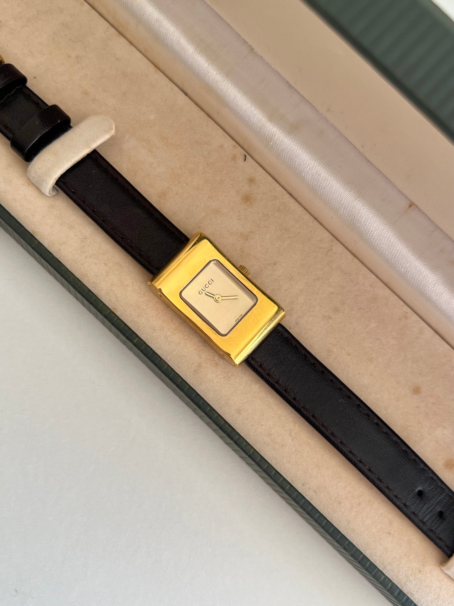 Gucci Gold Scroll Case Women's Watch