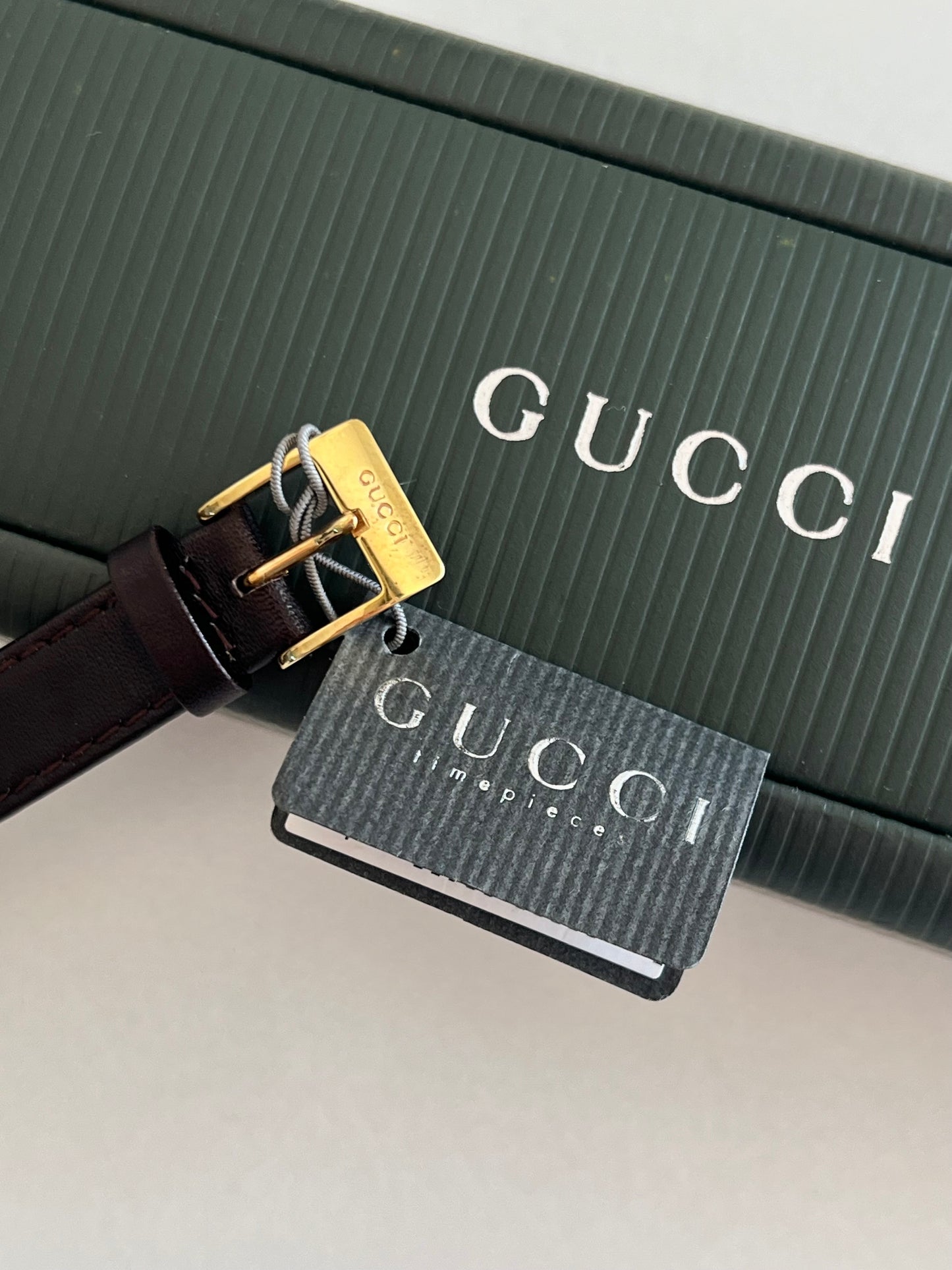 Gucci Gold Scroll Case Women's Watch