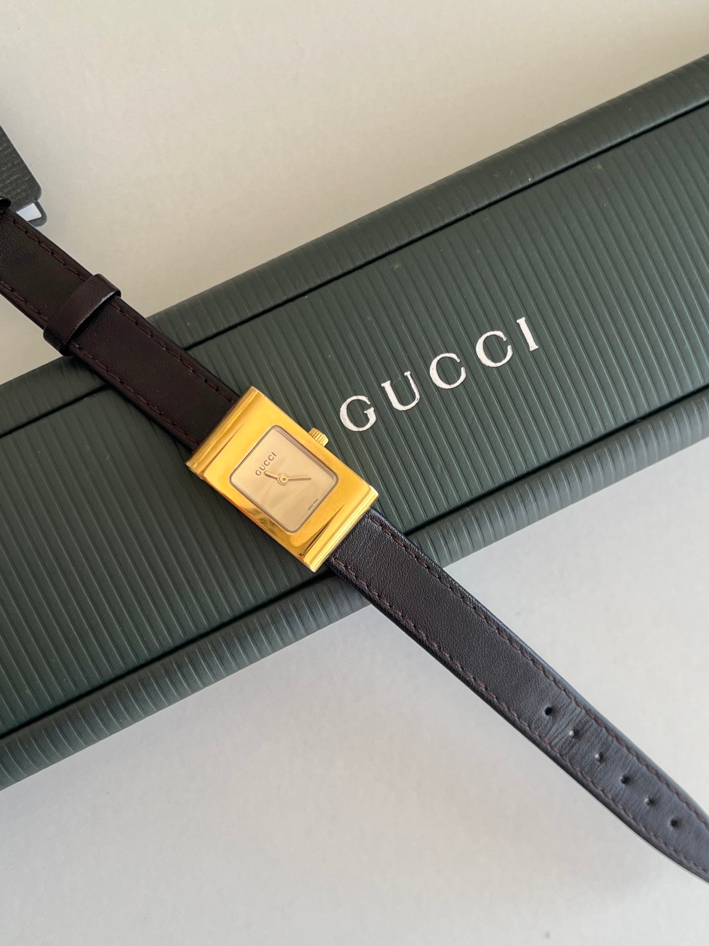 Gucci Gold Scroll Case Women's Watch