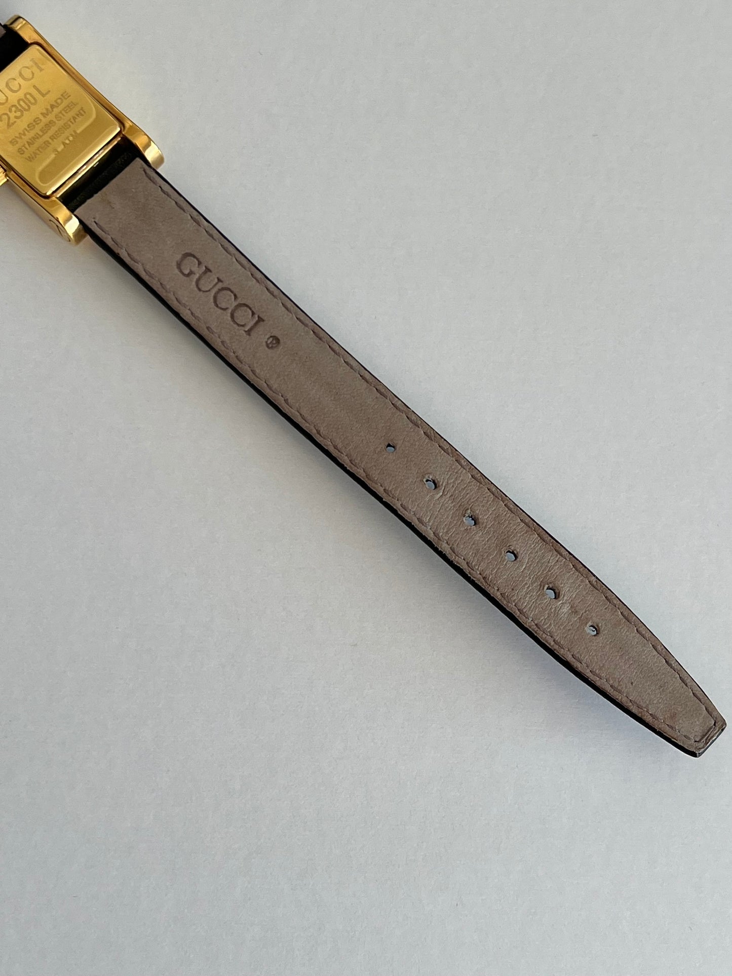 Gucci Gold Scroll Case Women's Watch