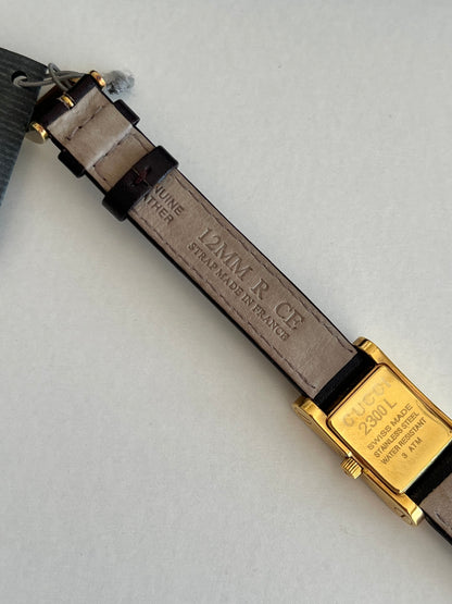 Gucci Gold Scroll Case Women's Watch