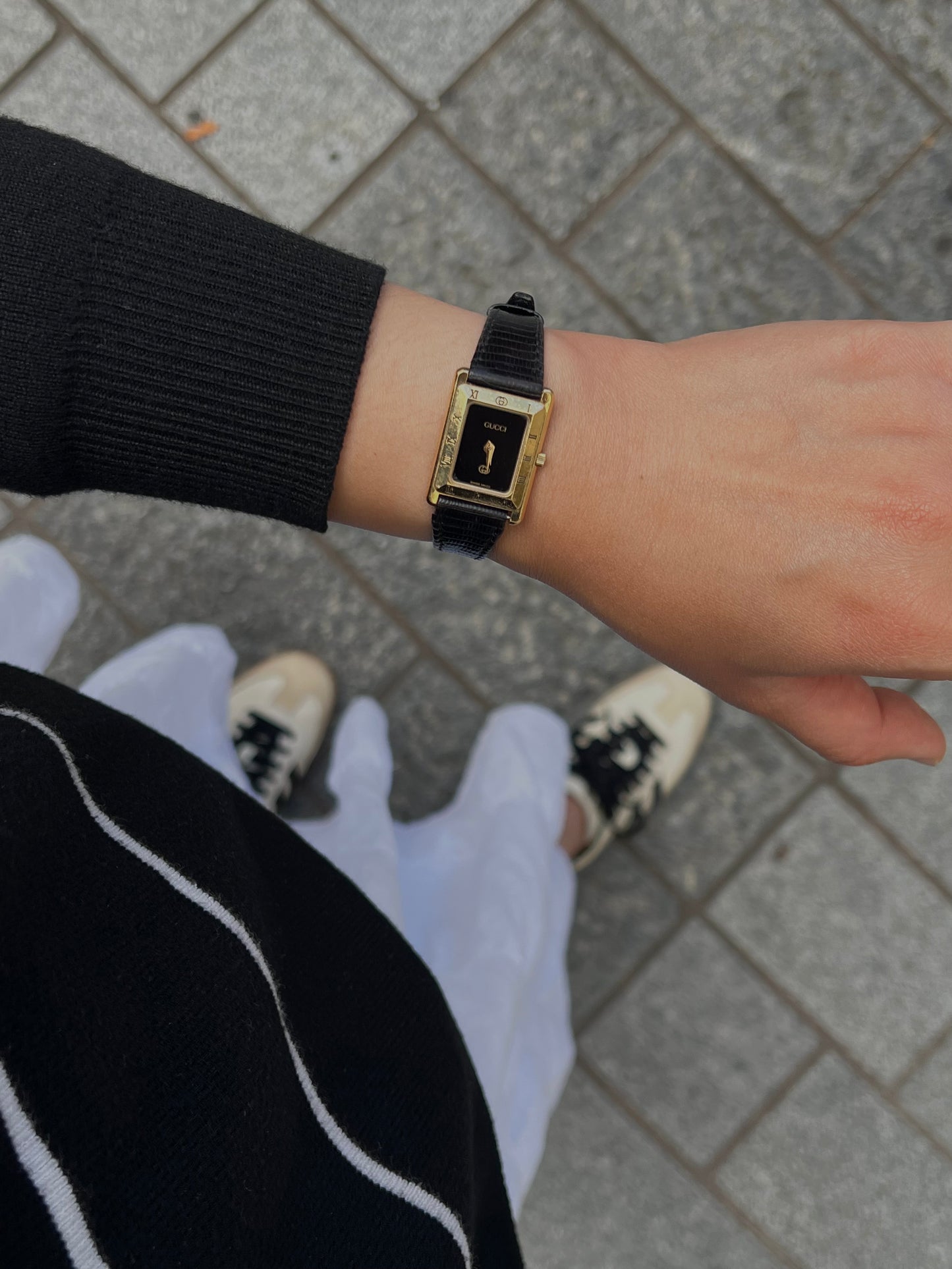 Gucci Tank Roman Bezel Rectangular Womens Watch