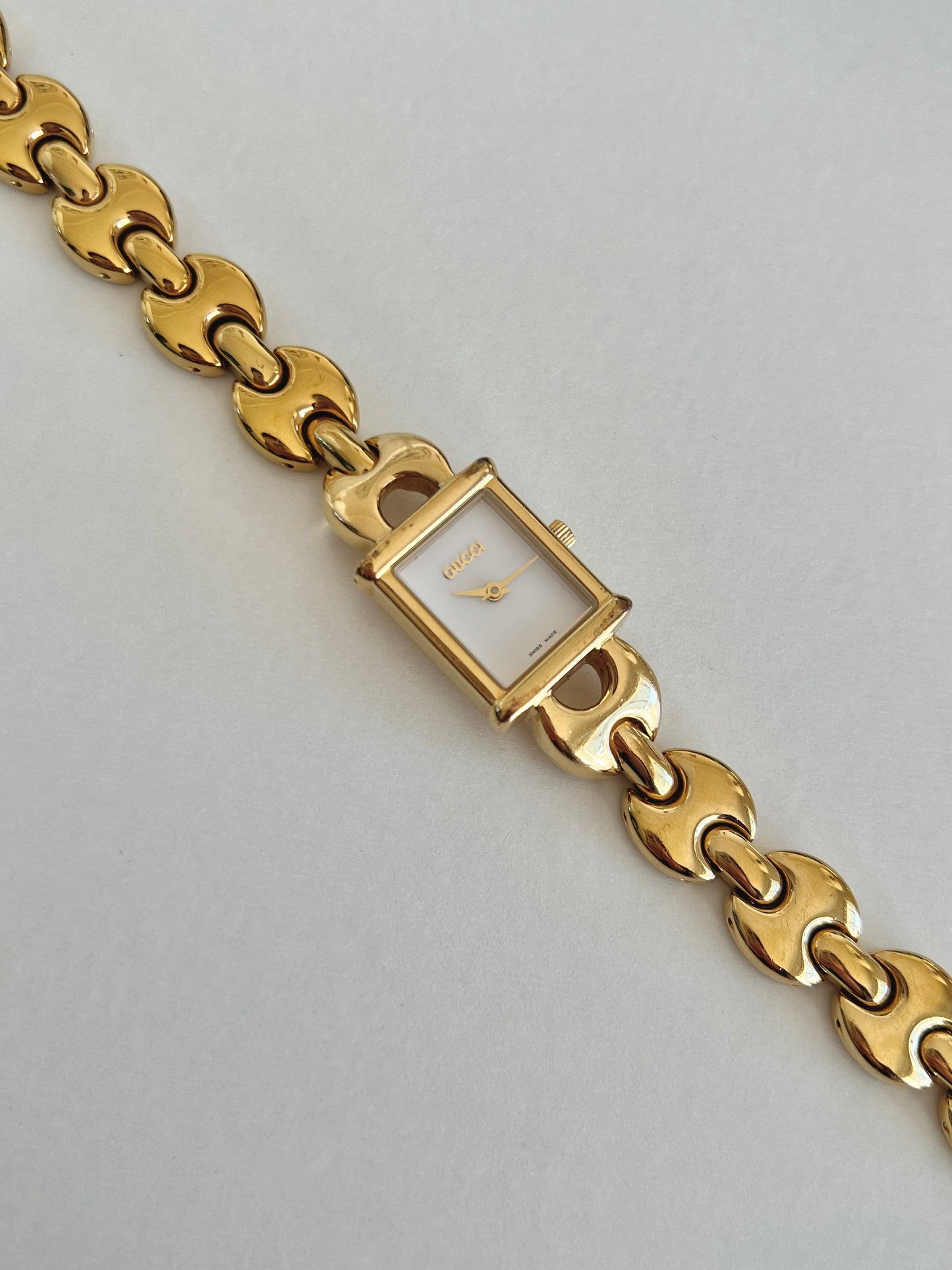 Gucci 1800L Gold Bracelet Watch Set With Interchangeable Straps