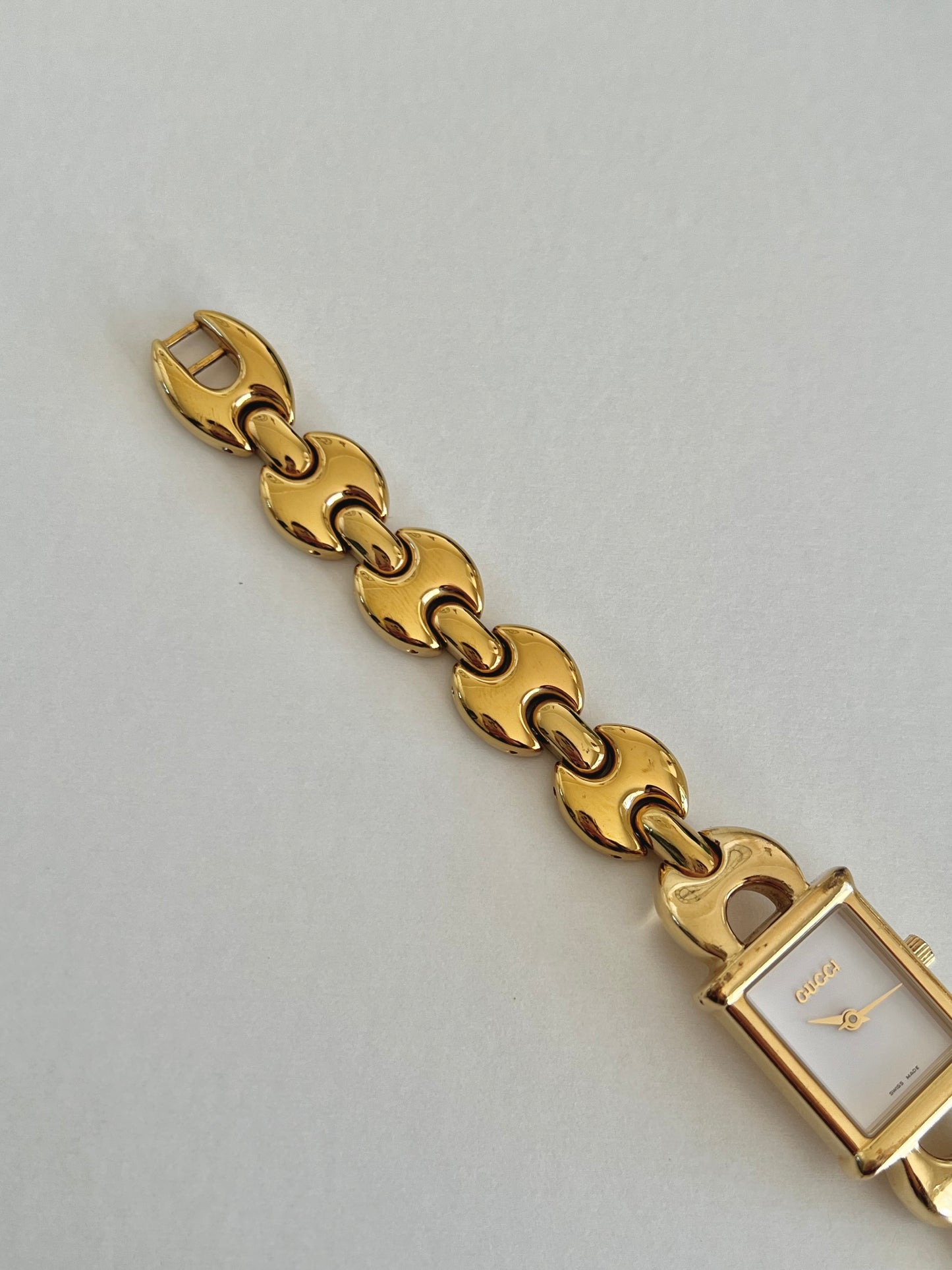 Gucci 1800L Gold Bracelet Watch Set With Interchangeable Straps