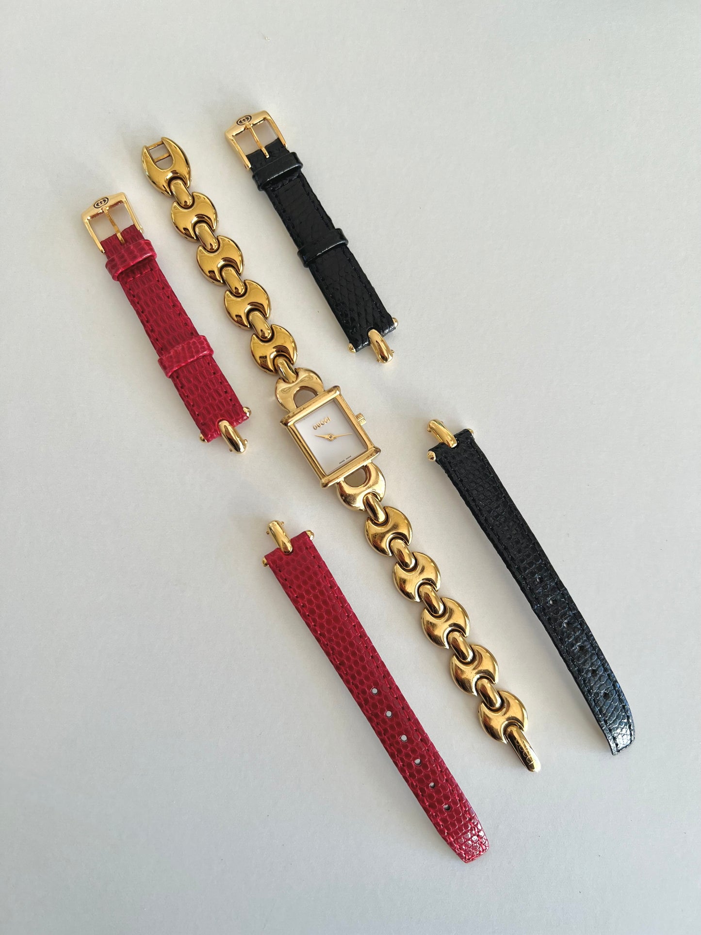 Gucci 1800L Gold Bracelet Watch Set With Interchangeable Straps