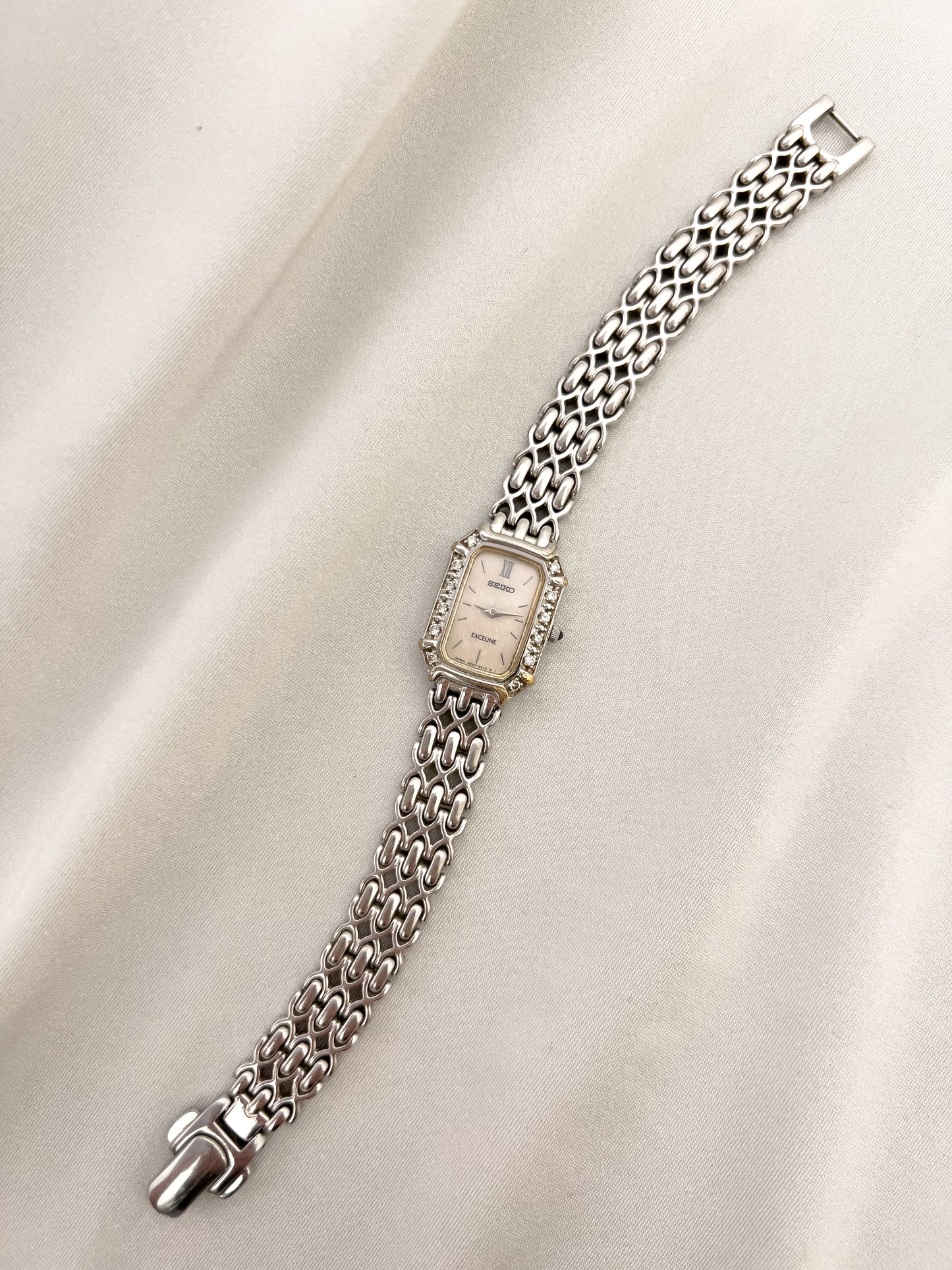 Seiko Exceline Diamond Ladies’ Watch – Mother of Pearl Dial & Textured Bracelet