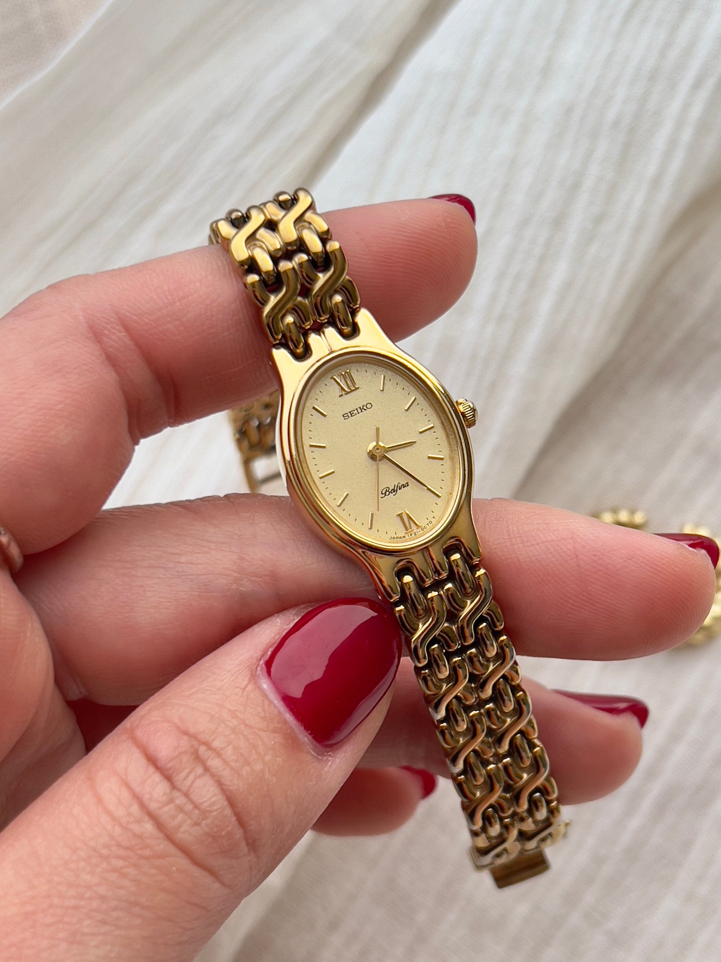 Seiko Belfina Classy Oval Dialed Woman's Watch