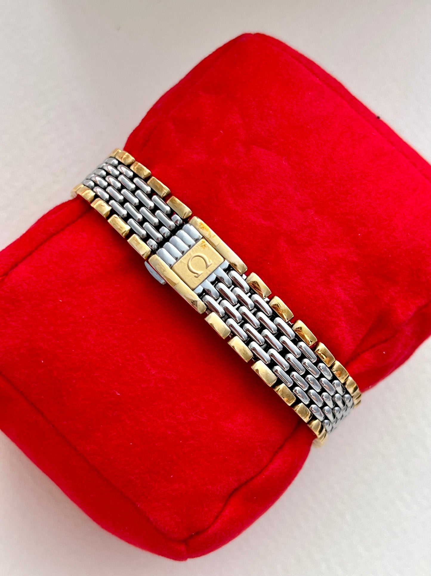 Omega De Ville Round Case Women's Watch "Ile de France" Collection