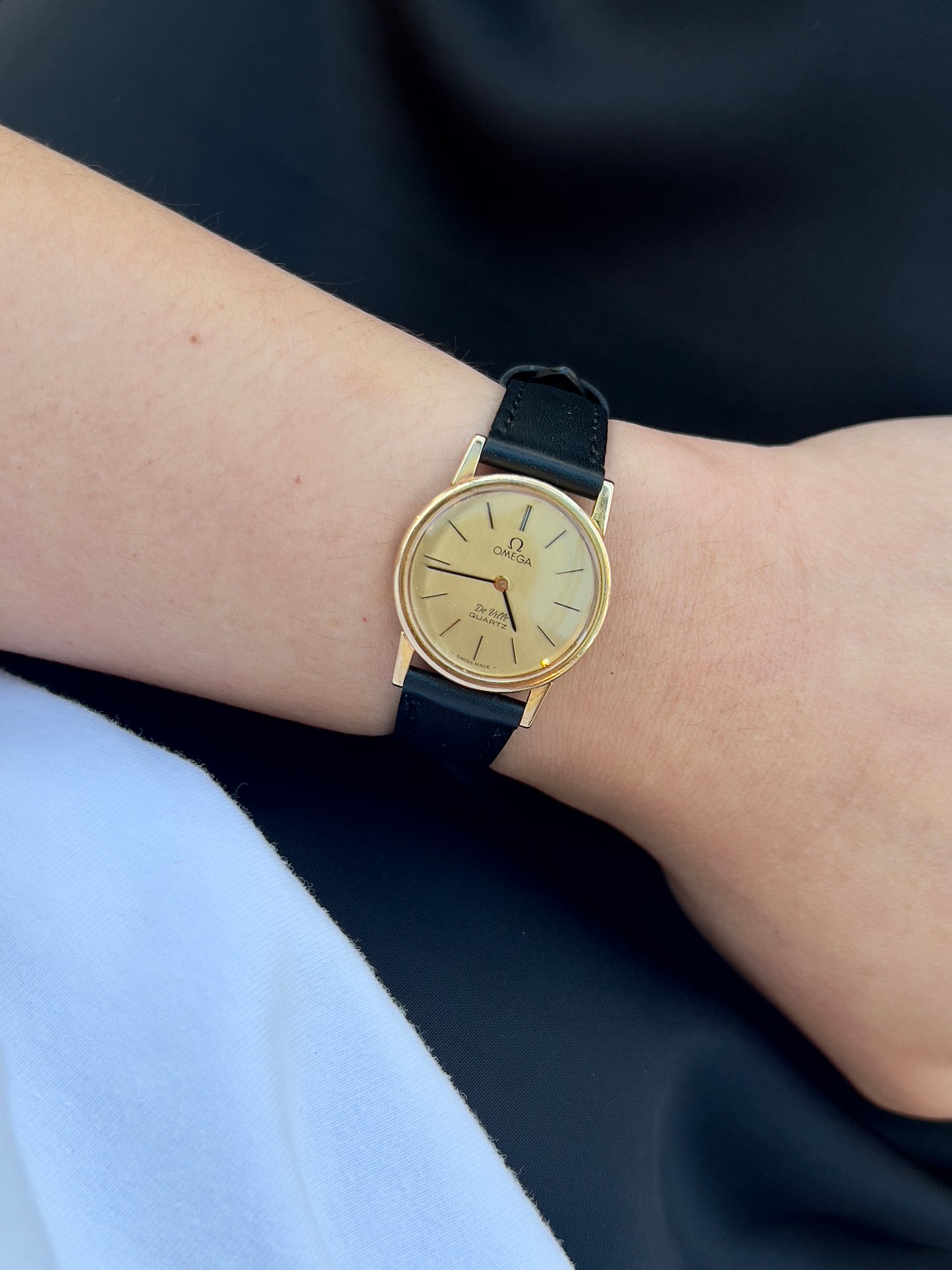 Omega Round Gold Toned Woman's Watch