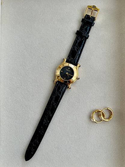 Gucci Gold Toned Ladies Watch with Roman Bezel and Textured Dial
