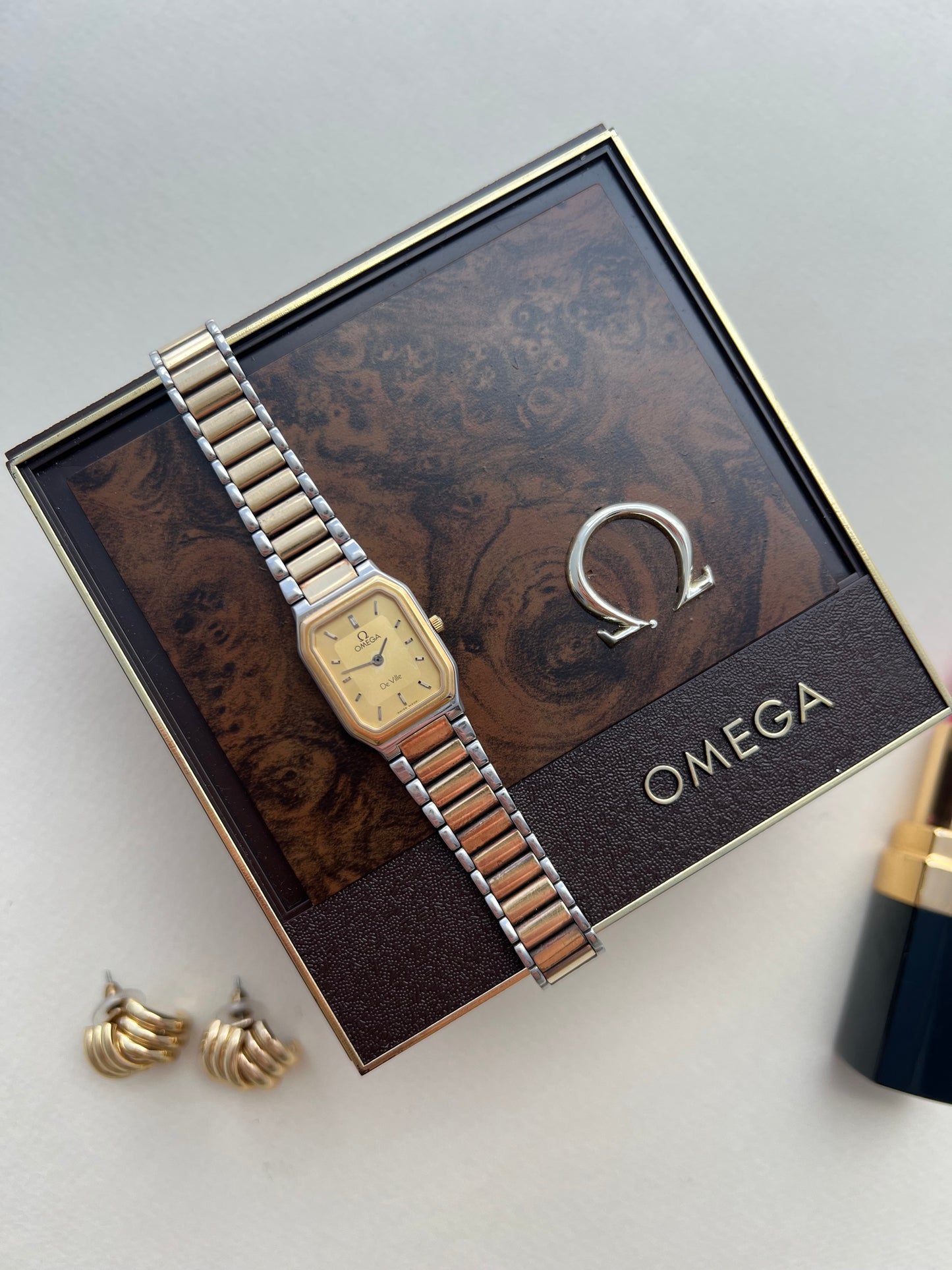 Omega De Ville "America" Rectangular Octo Women's Watch - B