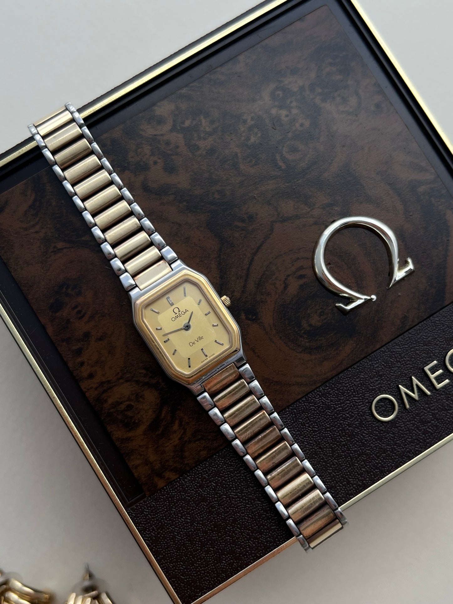 Omega De Ville "America" Rectangular Octo Women's Watch - B
