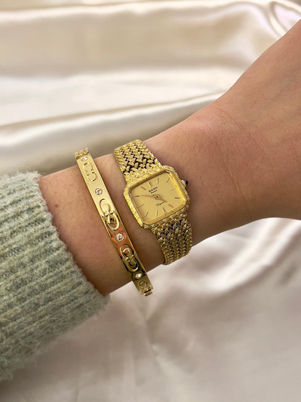 Slim profile of gold-tone Rado Elegance women's watch – dainty and timeless vintage design