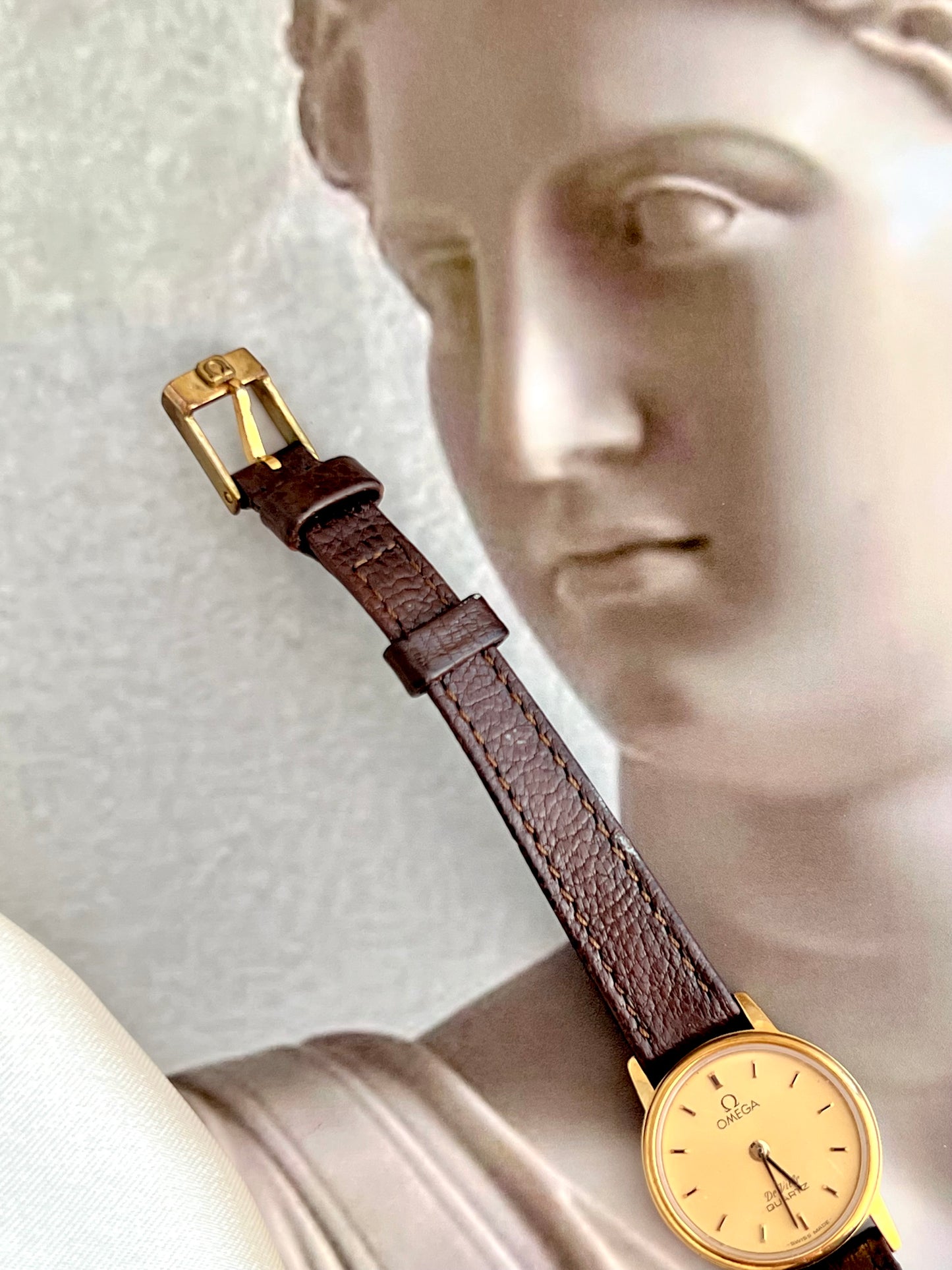 Omega De Ville Classic Round Women's Watch