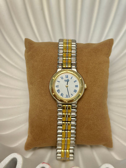 Seiko Roman Bezel Two Tone Women’s Watch, front view of a vintage women's watch at Gilded Hour.