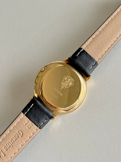 Gucci 5300M Gold Unisex Watch Mother of Pearl Dial, caseback detail of a vintage women's watch at Gilded Hour.