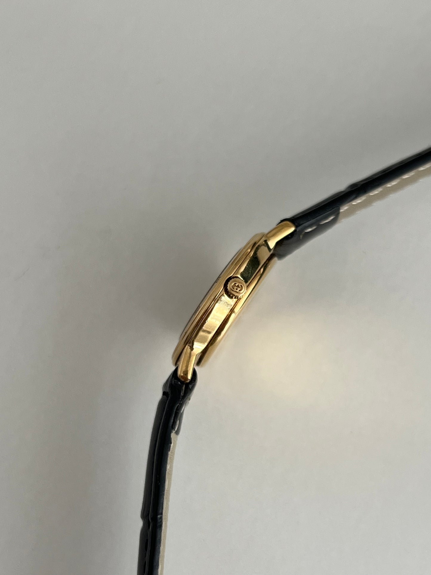 Gucci Roman Bezel Black Dial Women’s Watch