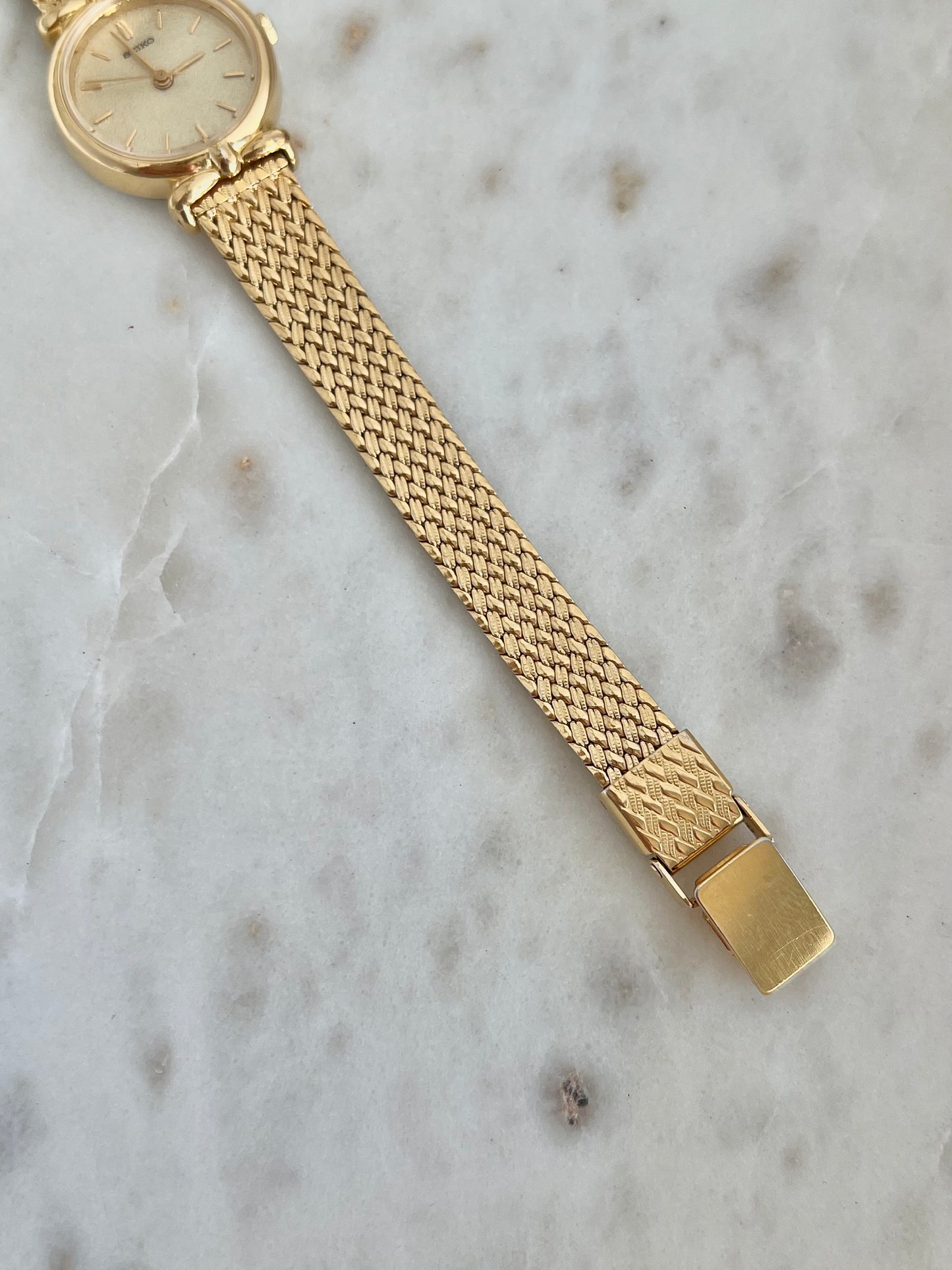 Seiko Ribbon Lugs Gold Women's Watch