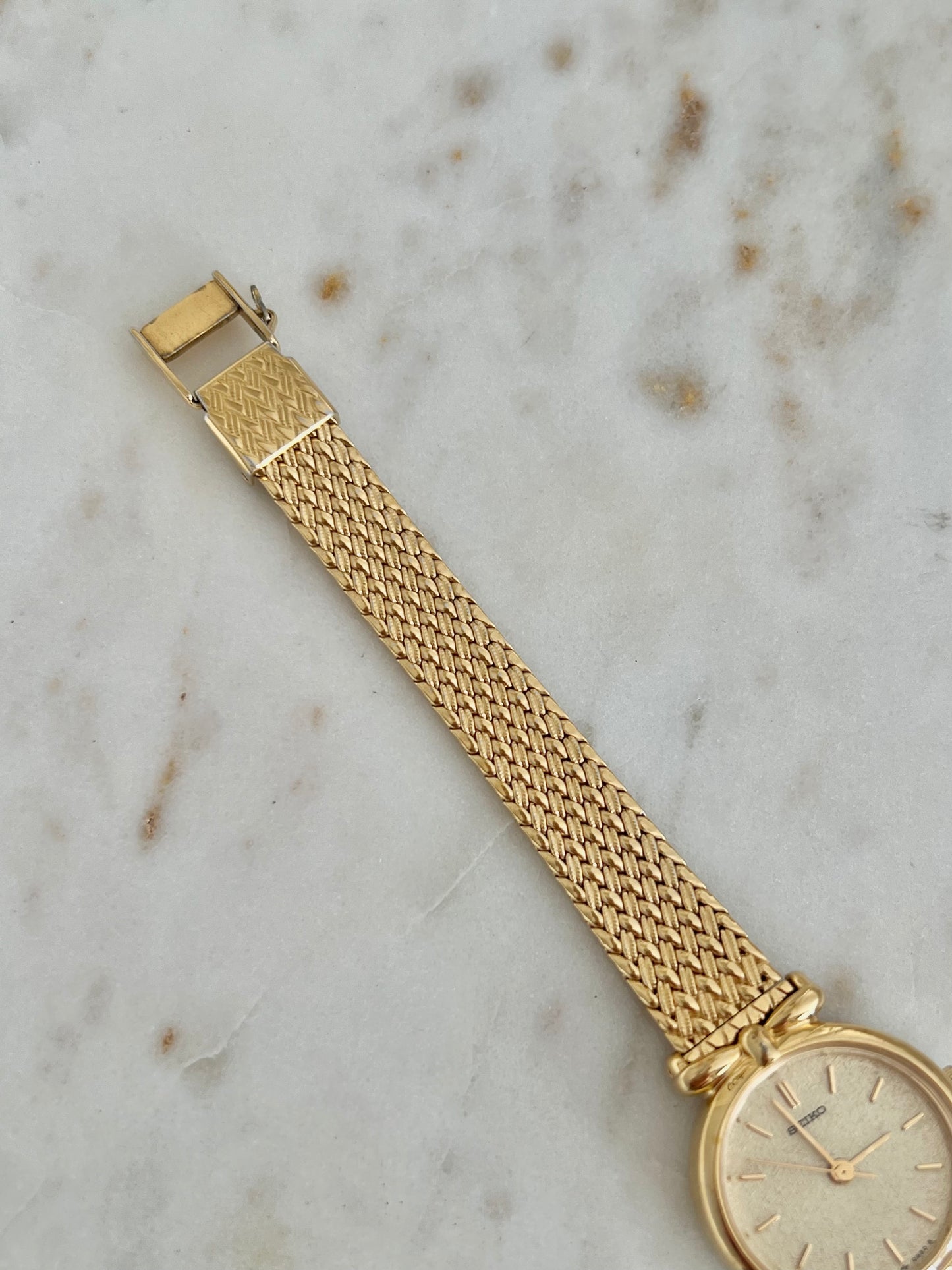 Seiko Ribbon Lugs Gold Women's Watch